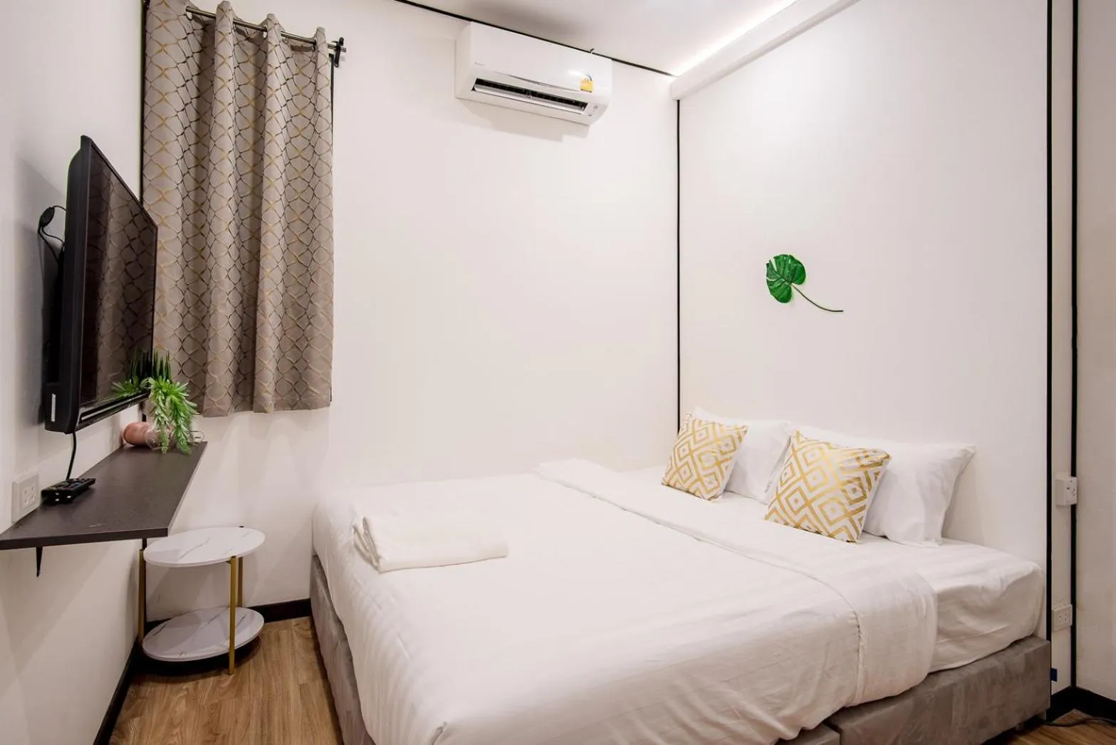 Bed in Isara Boutique Hotel and Cafe