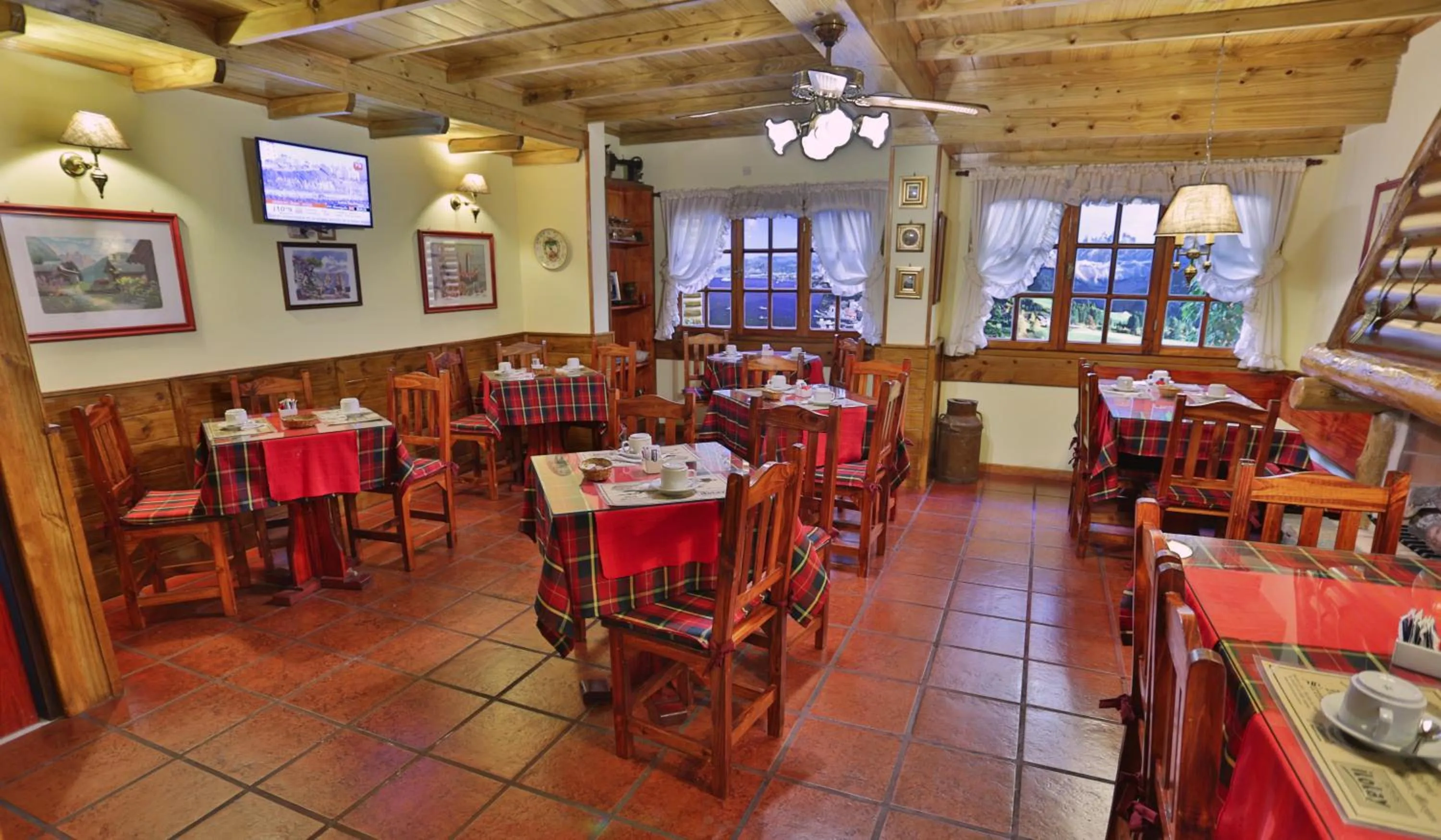 Lounge or bar in Hosteria Sirenuse