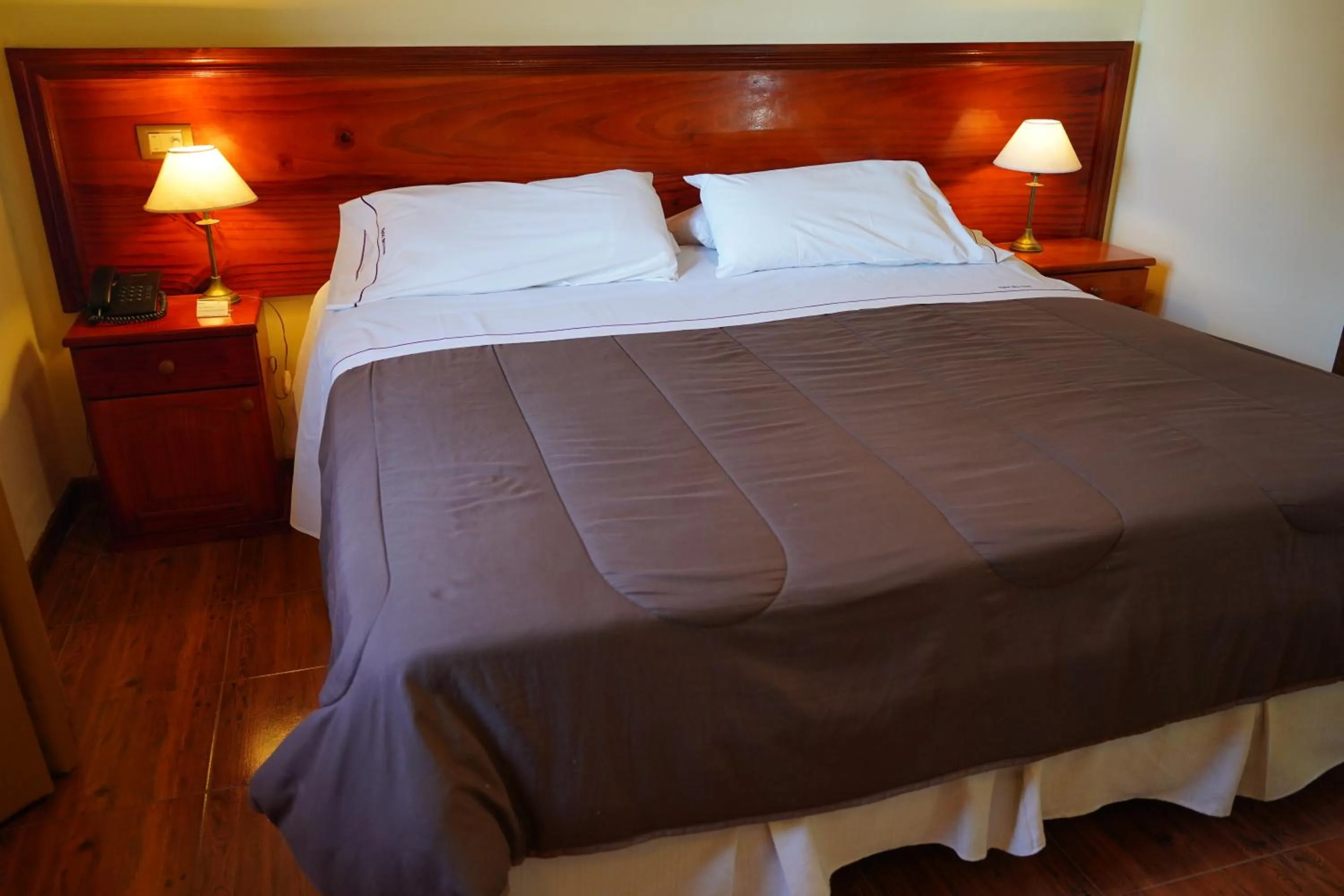 Bed in Hosteria Sirenuse