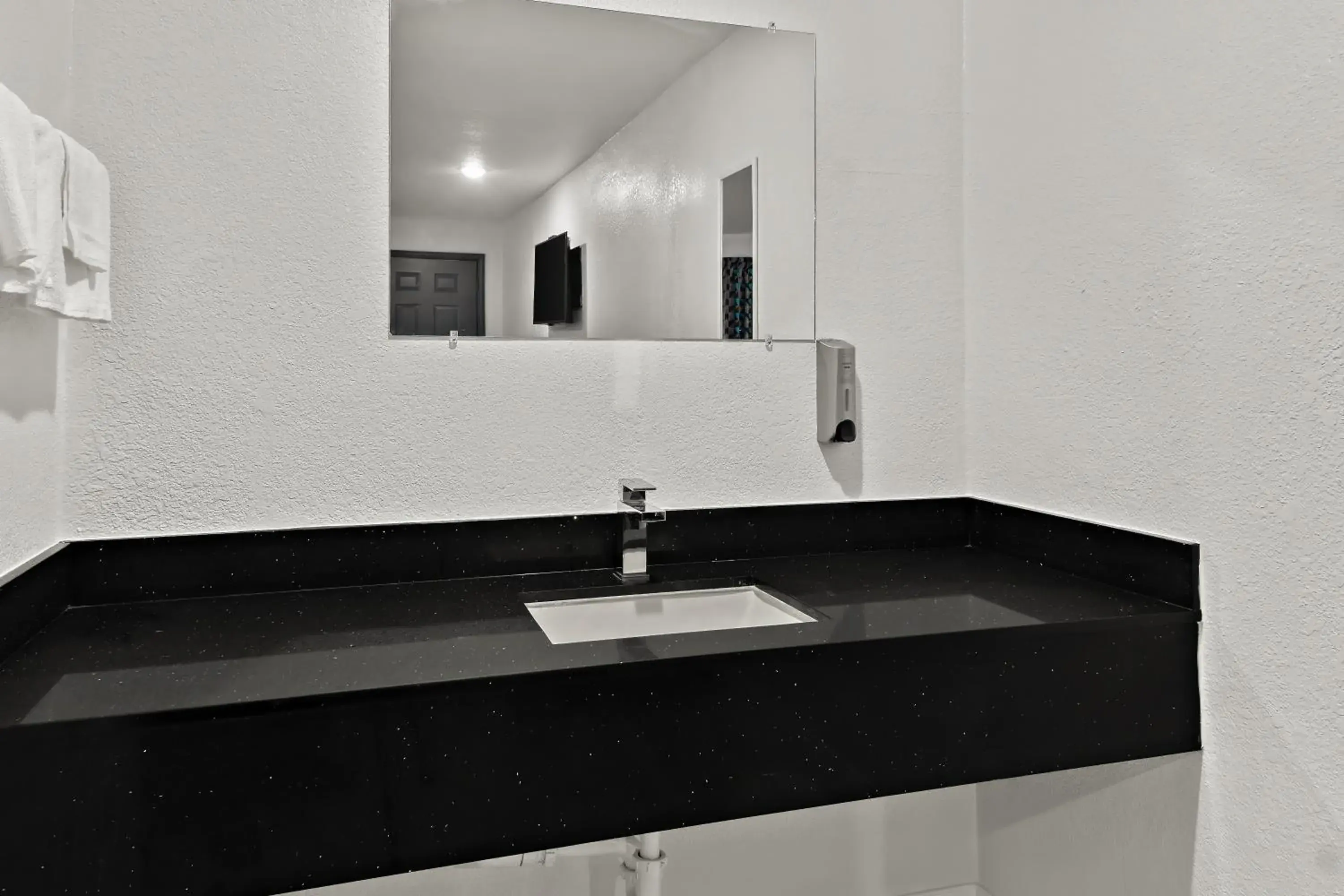 Bathroom in Rodeway Inn Bathroom in Rodeway Inn