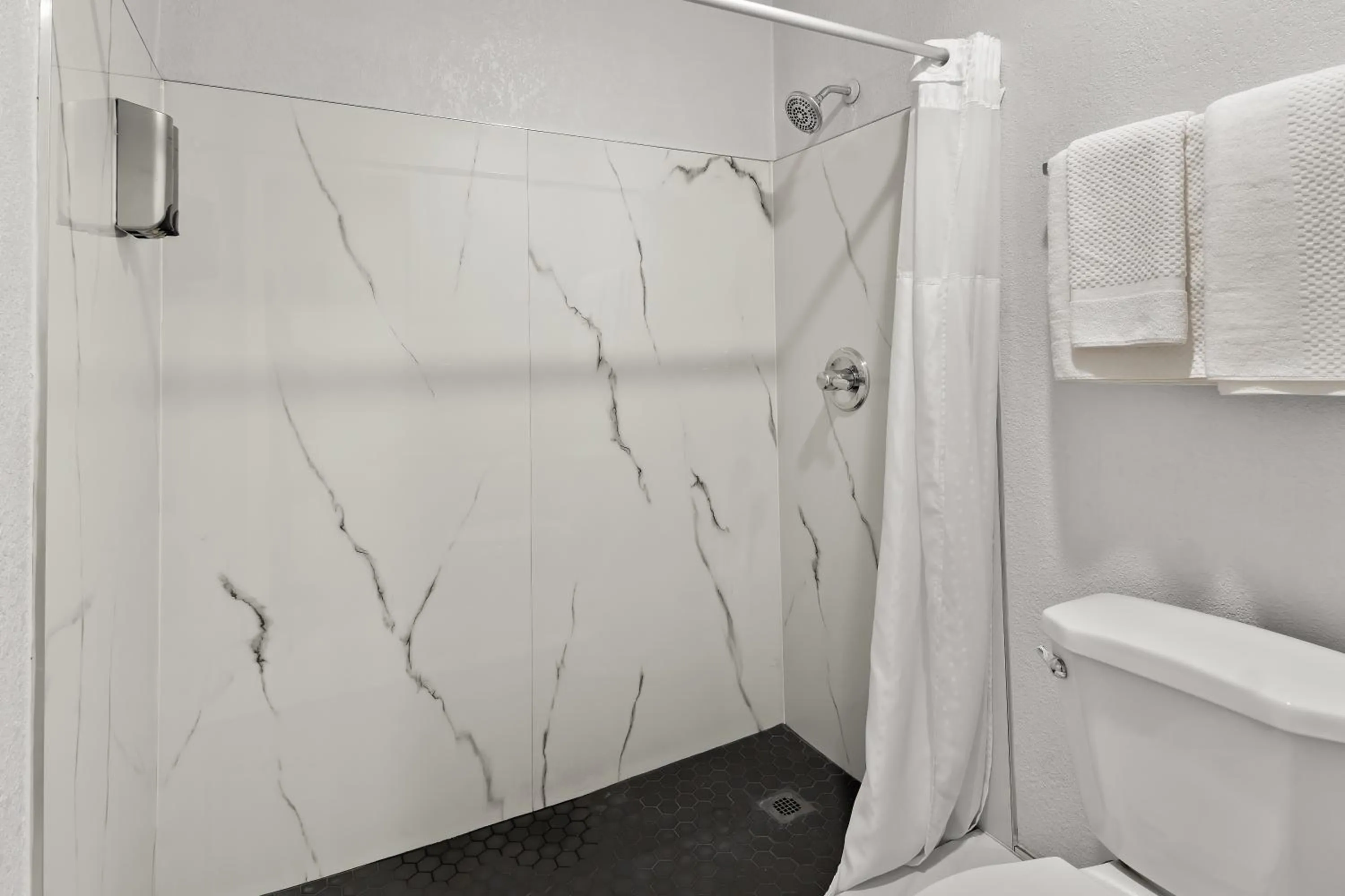 Bathroom in Rodeway Inn