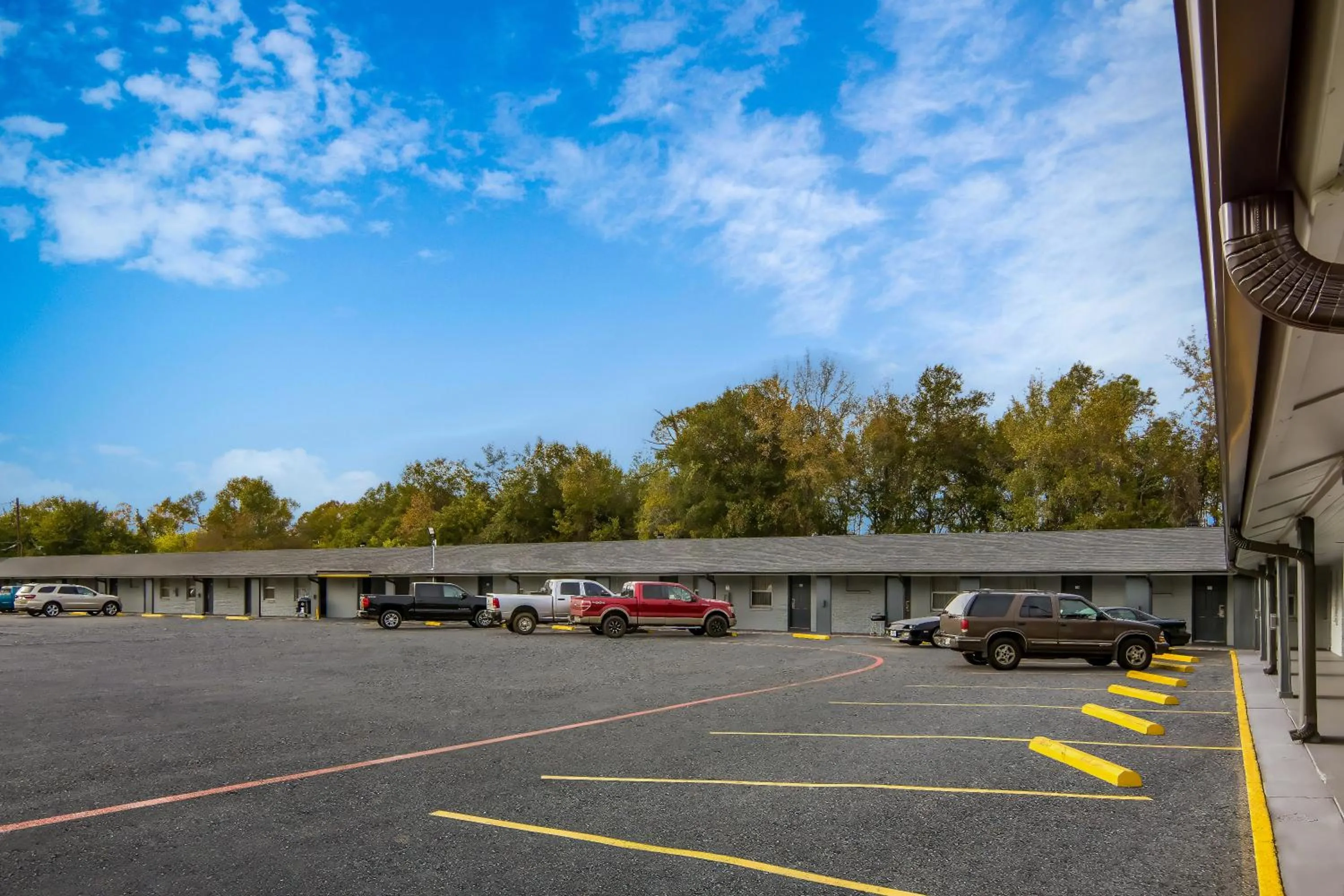 Property building in Rodeway Inn