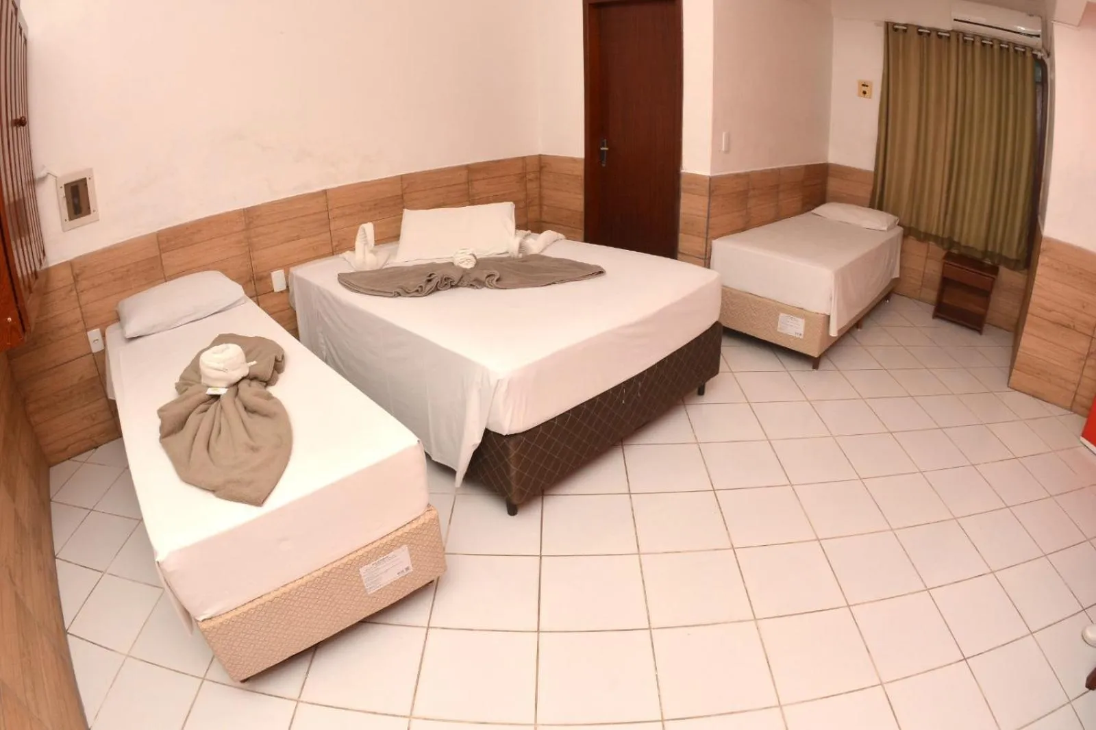 Bedroom, Bed in Hotel Dom Fish