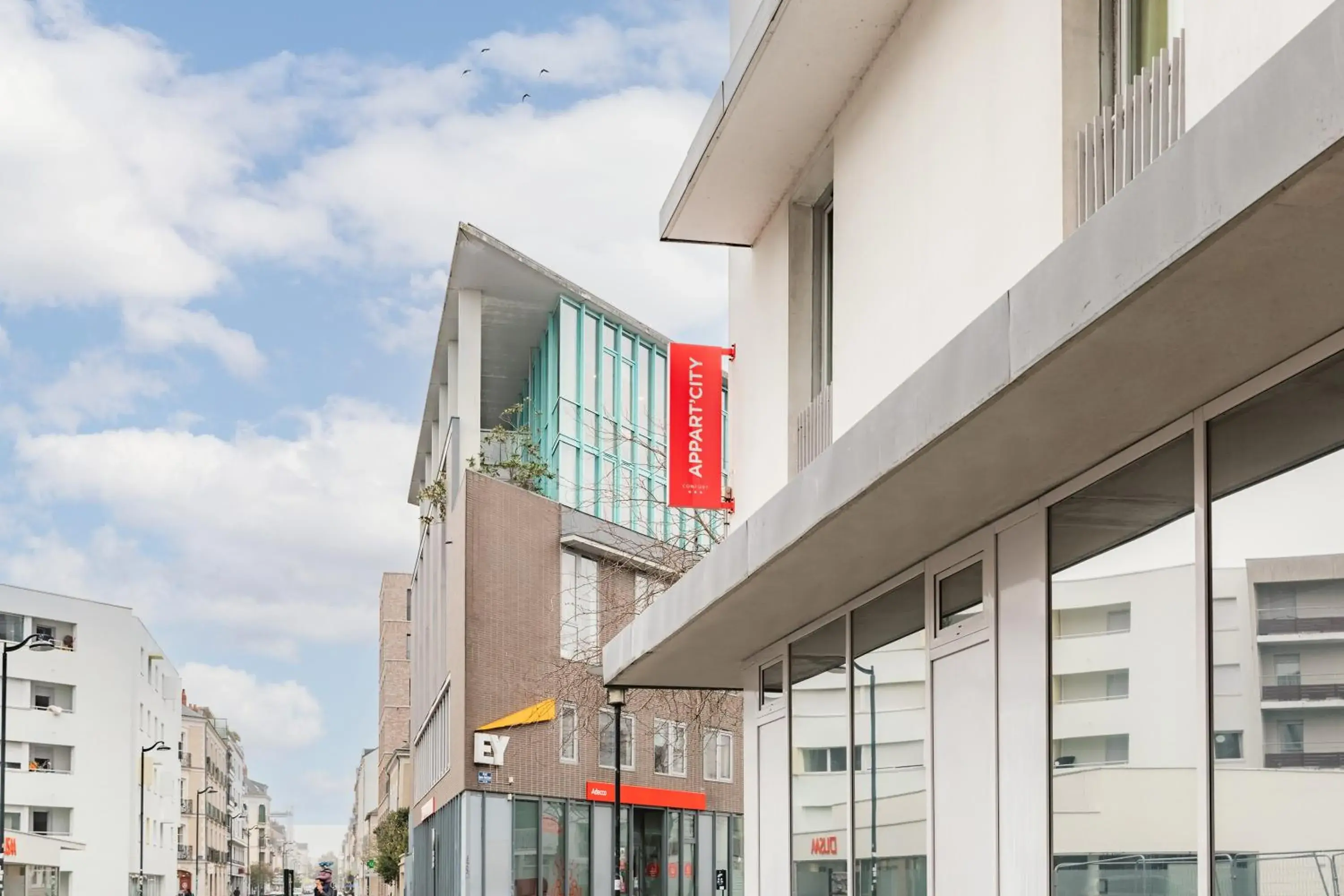 Facade/entrance in Appart'City Confort Nantes Cité des Congrès Facade/entrance in Appart'City Confort Nantes Cité des Congrès