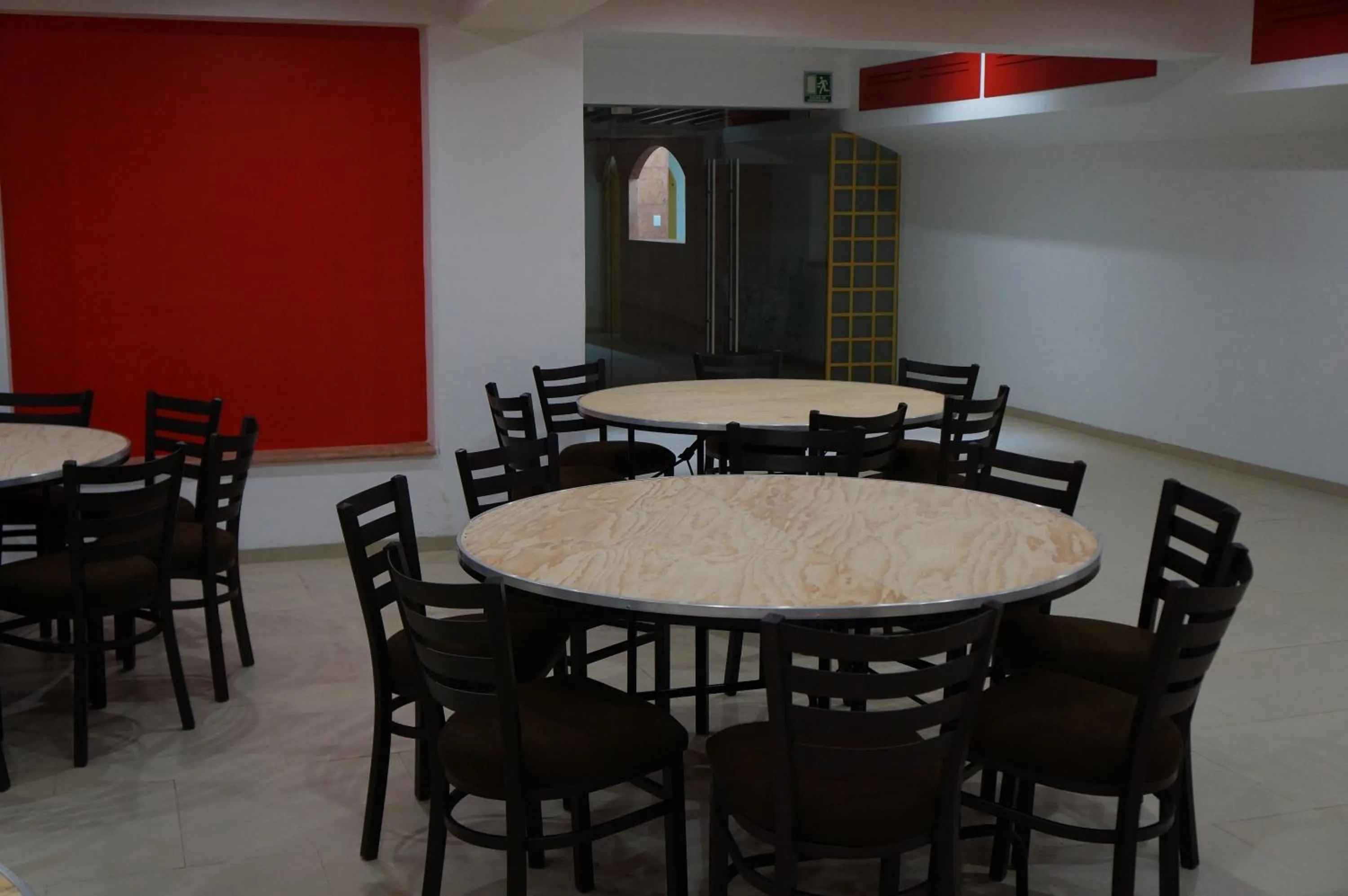 Restaurant/places to eat in Hotel Villa de Madrid