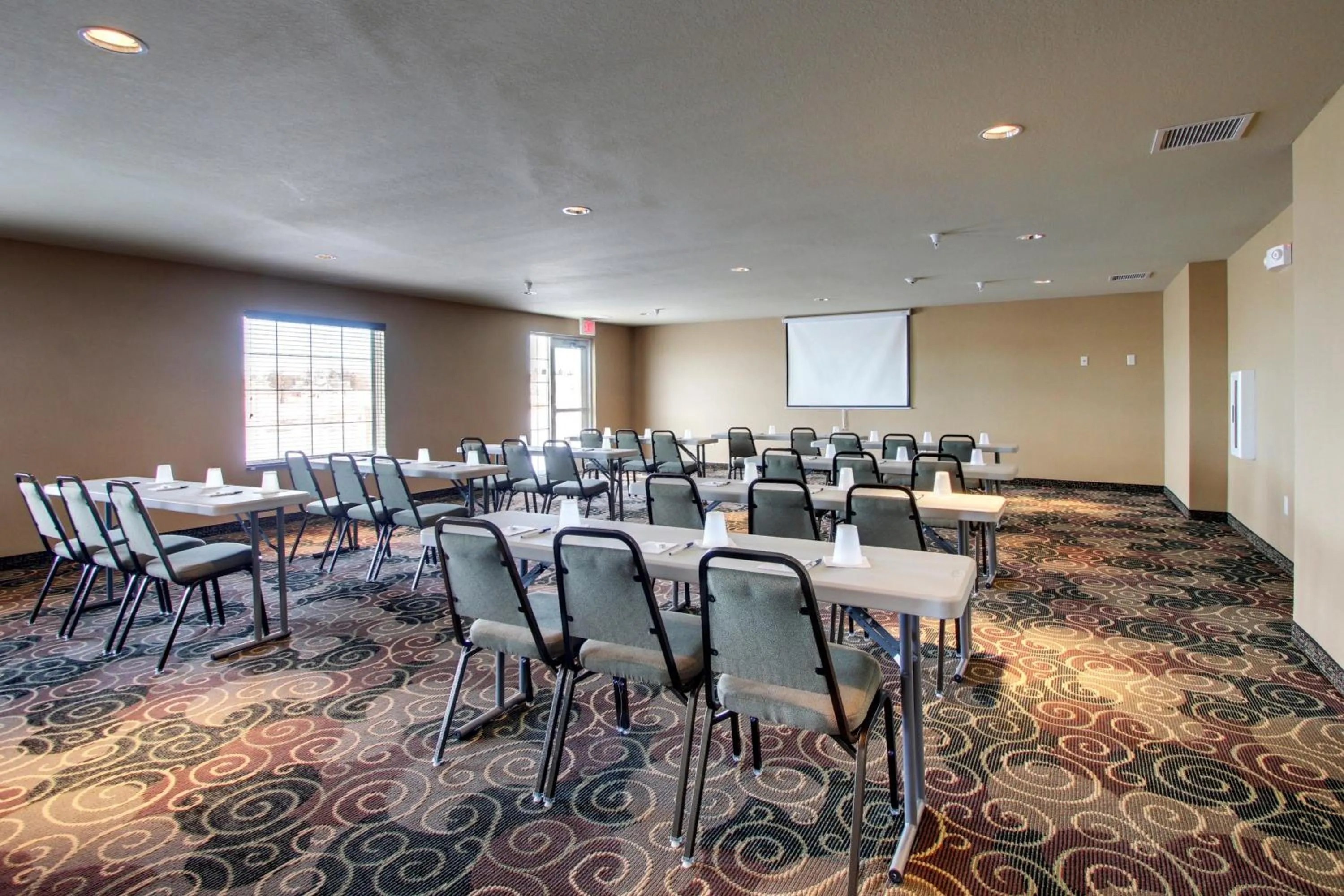 Meeting/conference room in Cobblestone Inn & Suites - Harvey