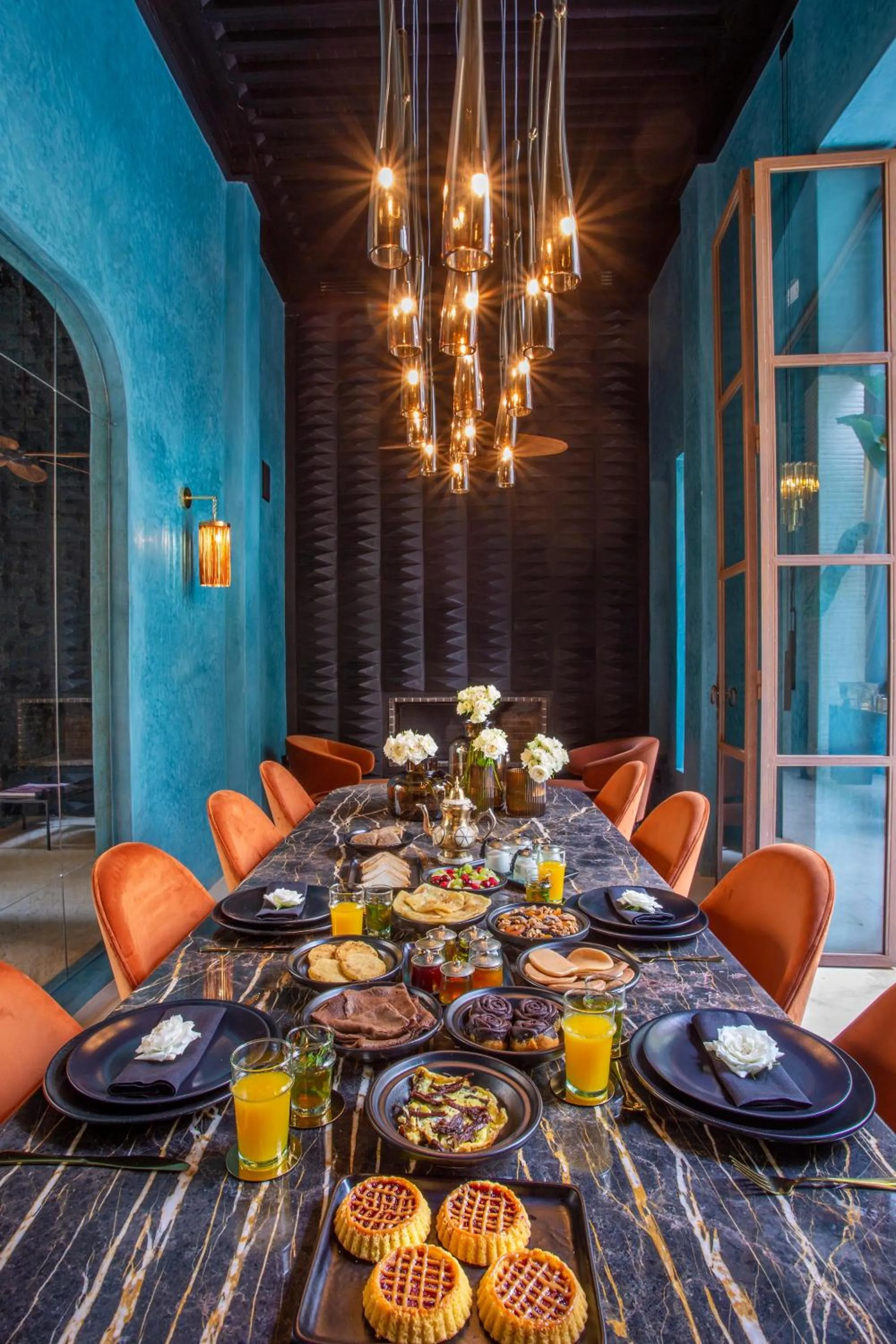 Restaurant/places to eat in Riad Tajania