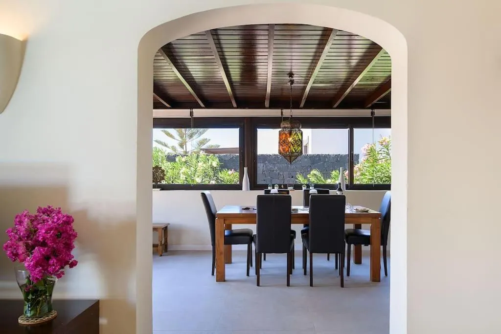 Dining area in Hipoclub Villas, Aguamarina 10