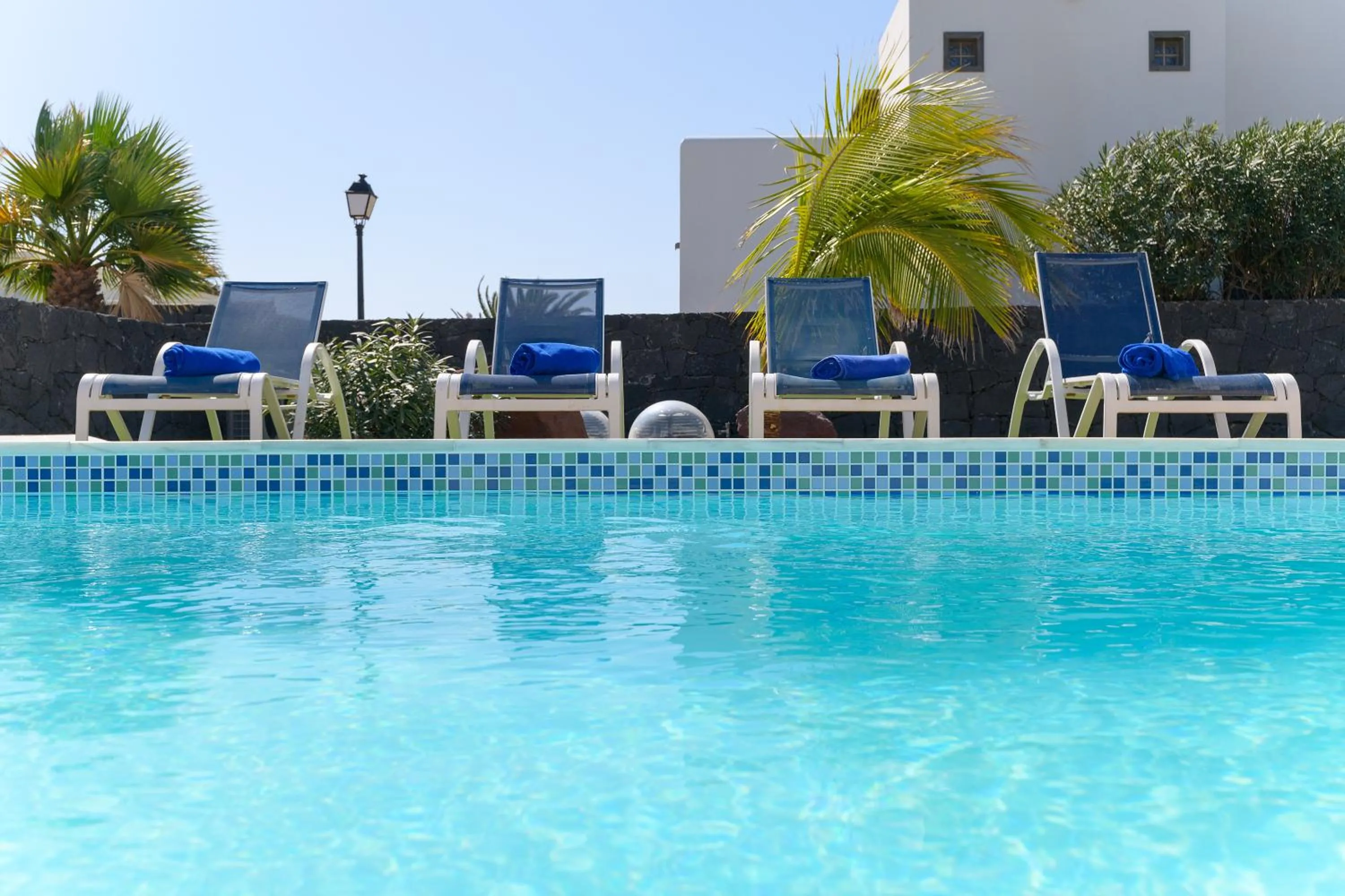 Swimming pool in Hipoclub Villas, Aguamarina 10