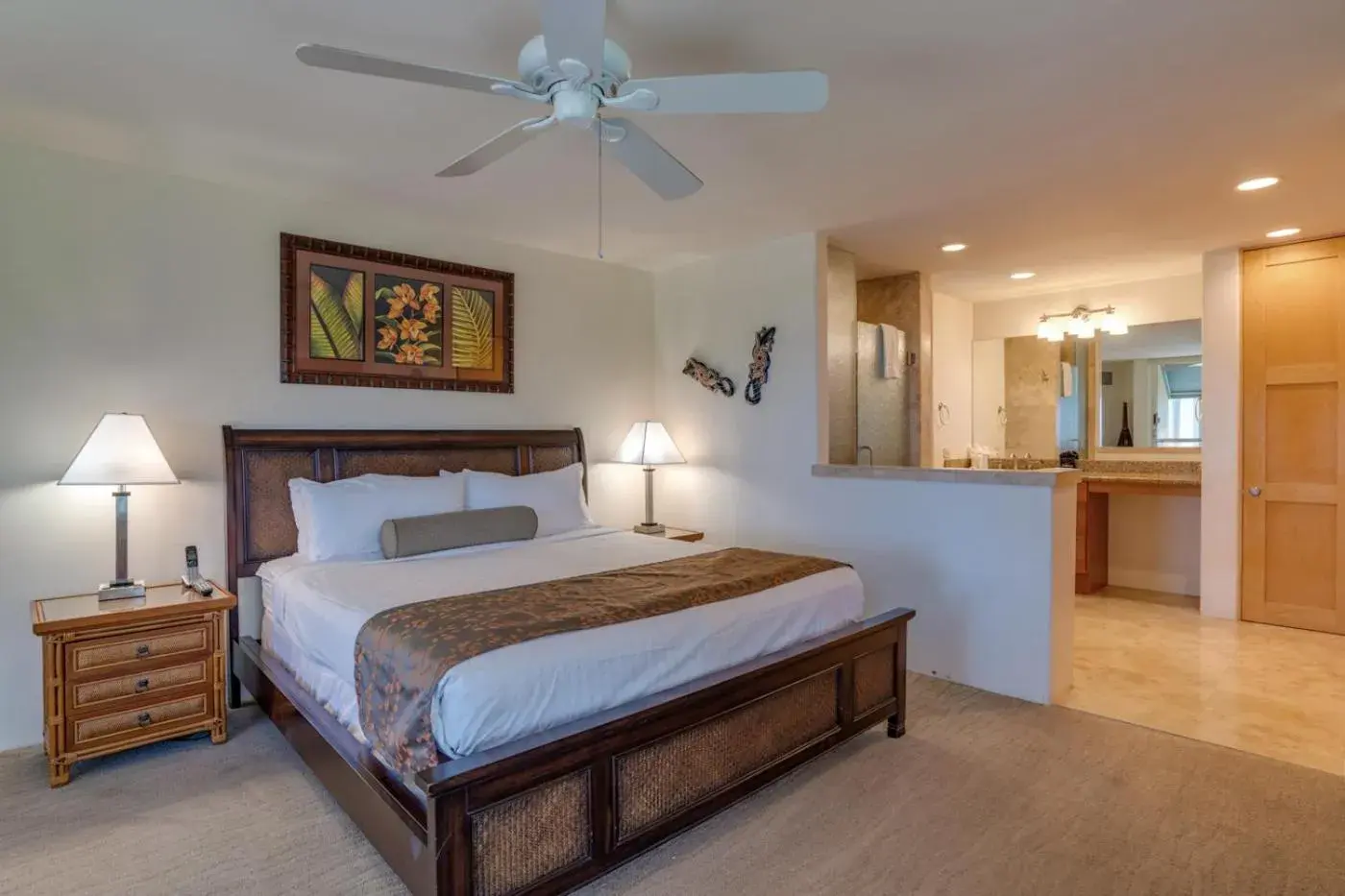 Bed in Palms at Wailea Bed in Palms at Wailea