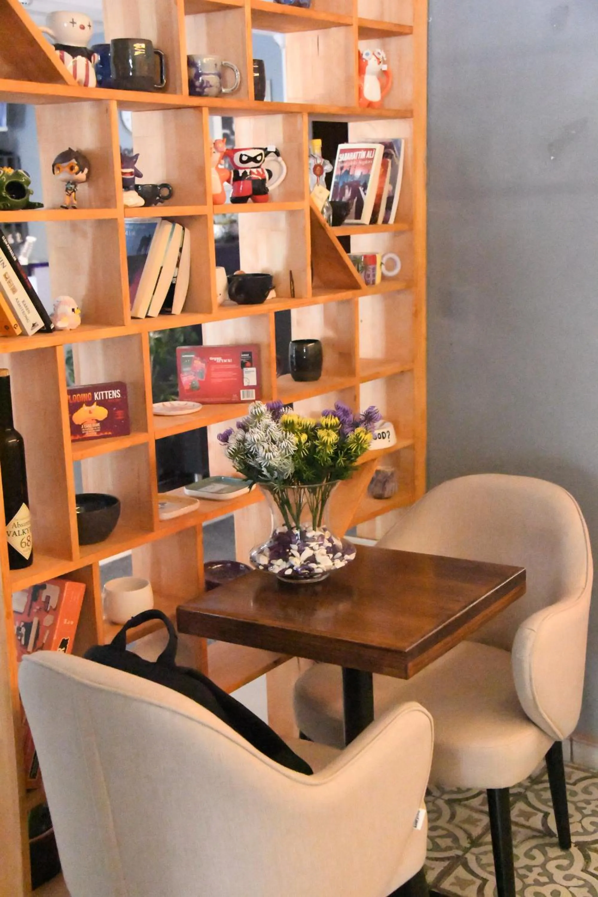 Library in A Hotels & Suite