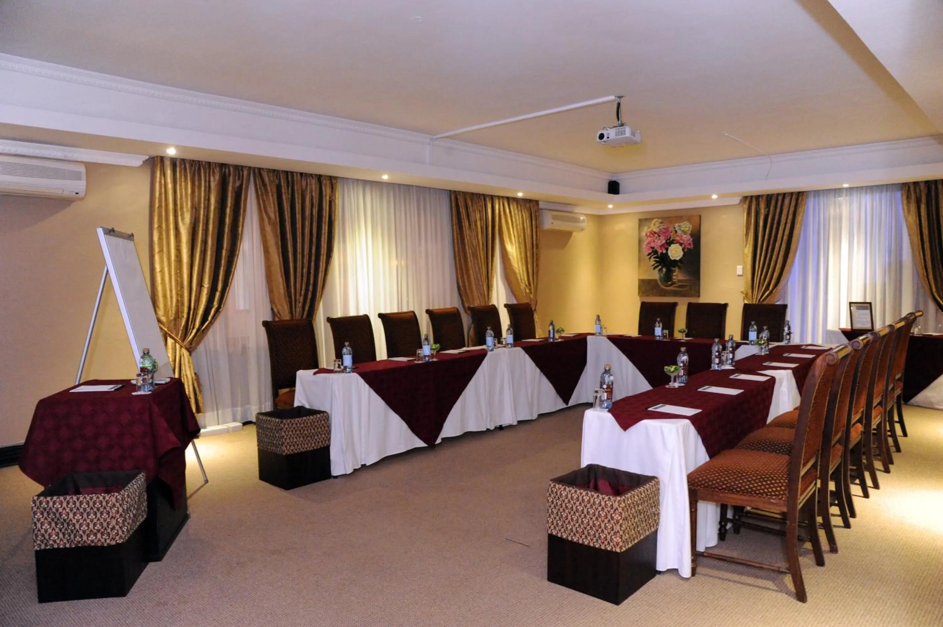 Business facilities in Anta Boga Hotel