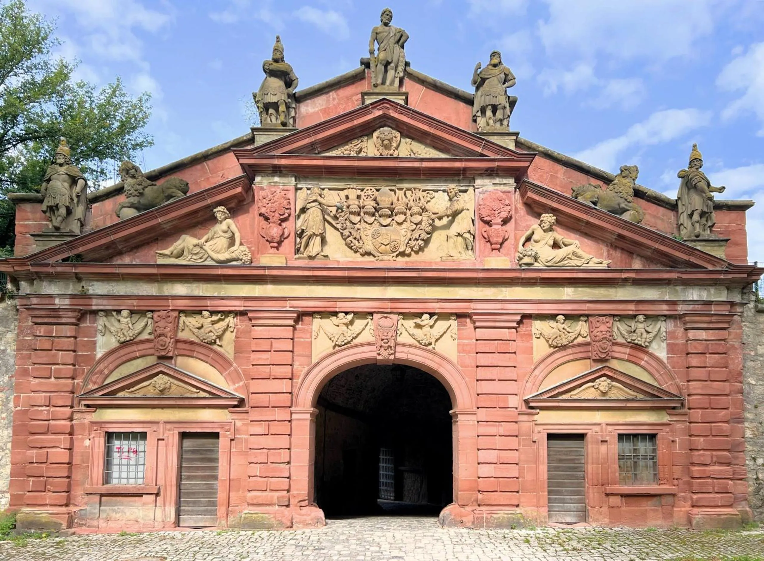 Landmark view in Greifensteiner Hof