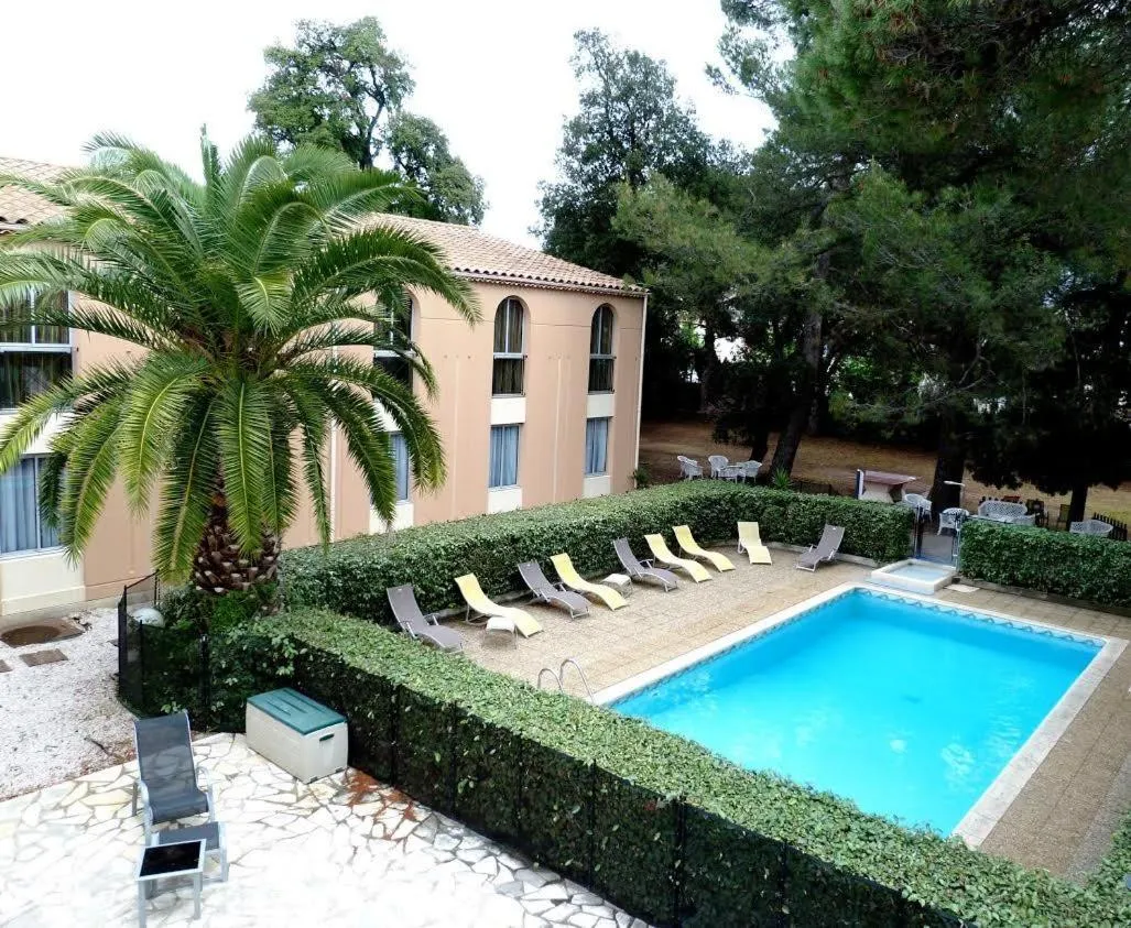 Pool view in Le Clos De L'aube Rouge - Montpellier / Castelnau le Lez