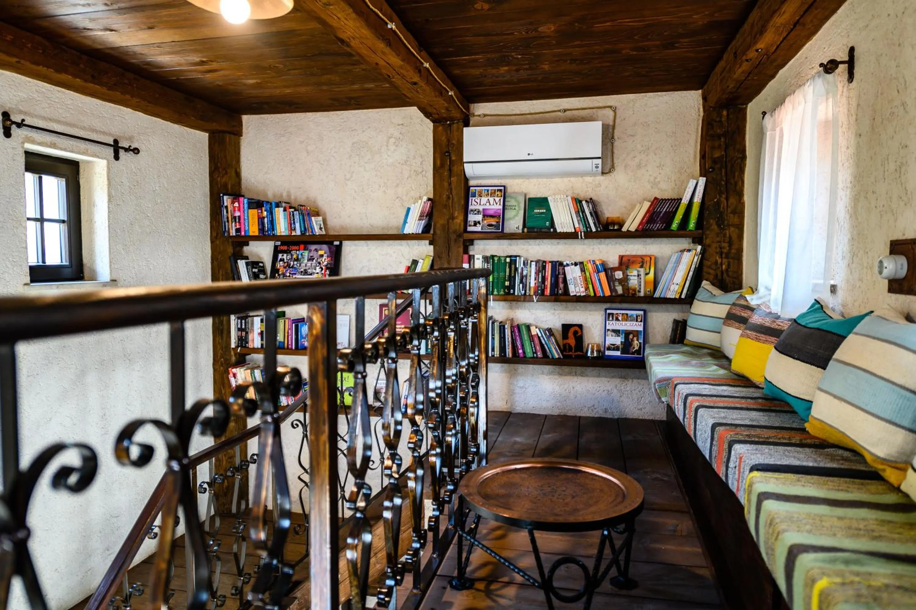 Library in Stara Čaršija Hotel & SPA