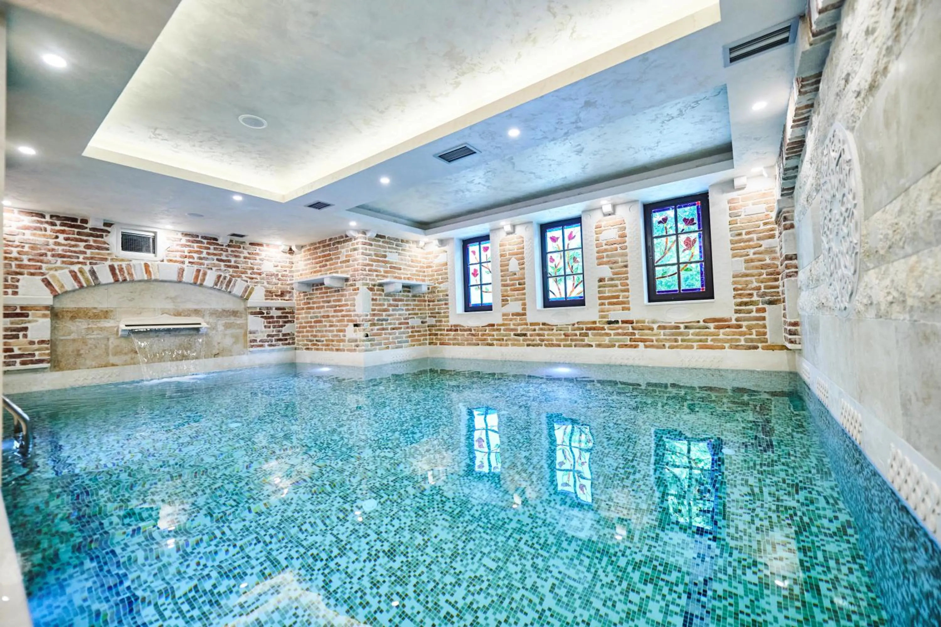 Swimming pool in Stara Čaršija Hotel & SPA