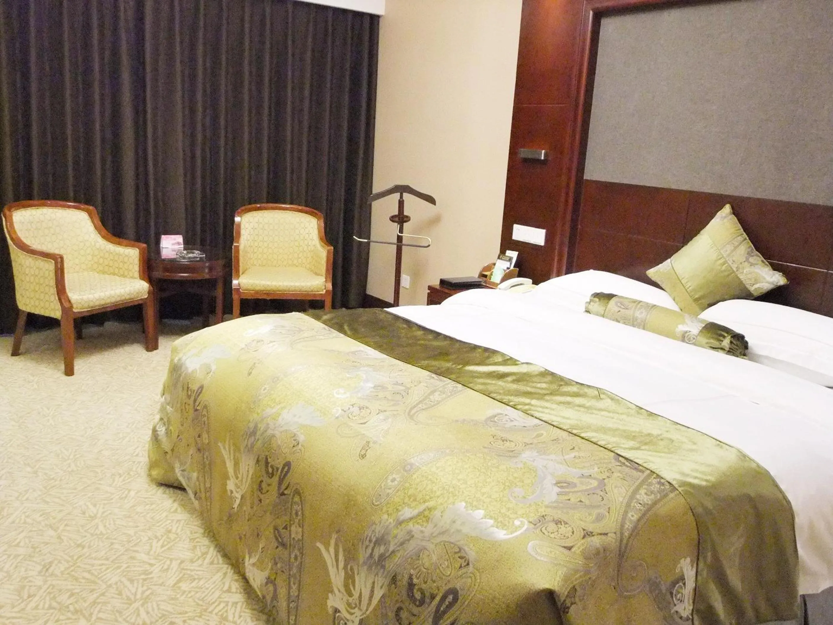 Golden Gulf Hotel Yantai