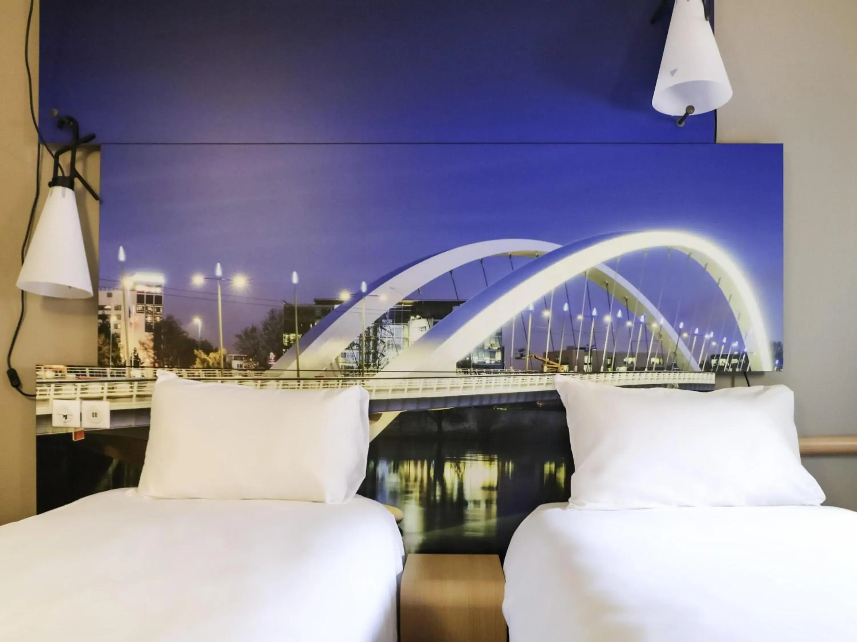 Bedroom, Bed in ibis Lyon Gerland Merieux Bedroom, Bed in ibis Lyon Gerland Merieux