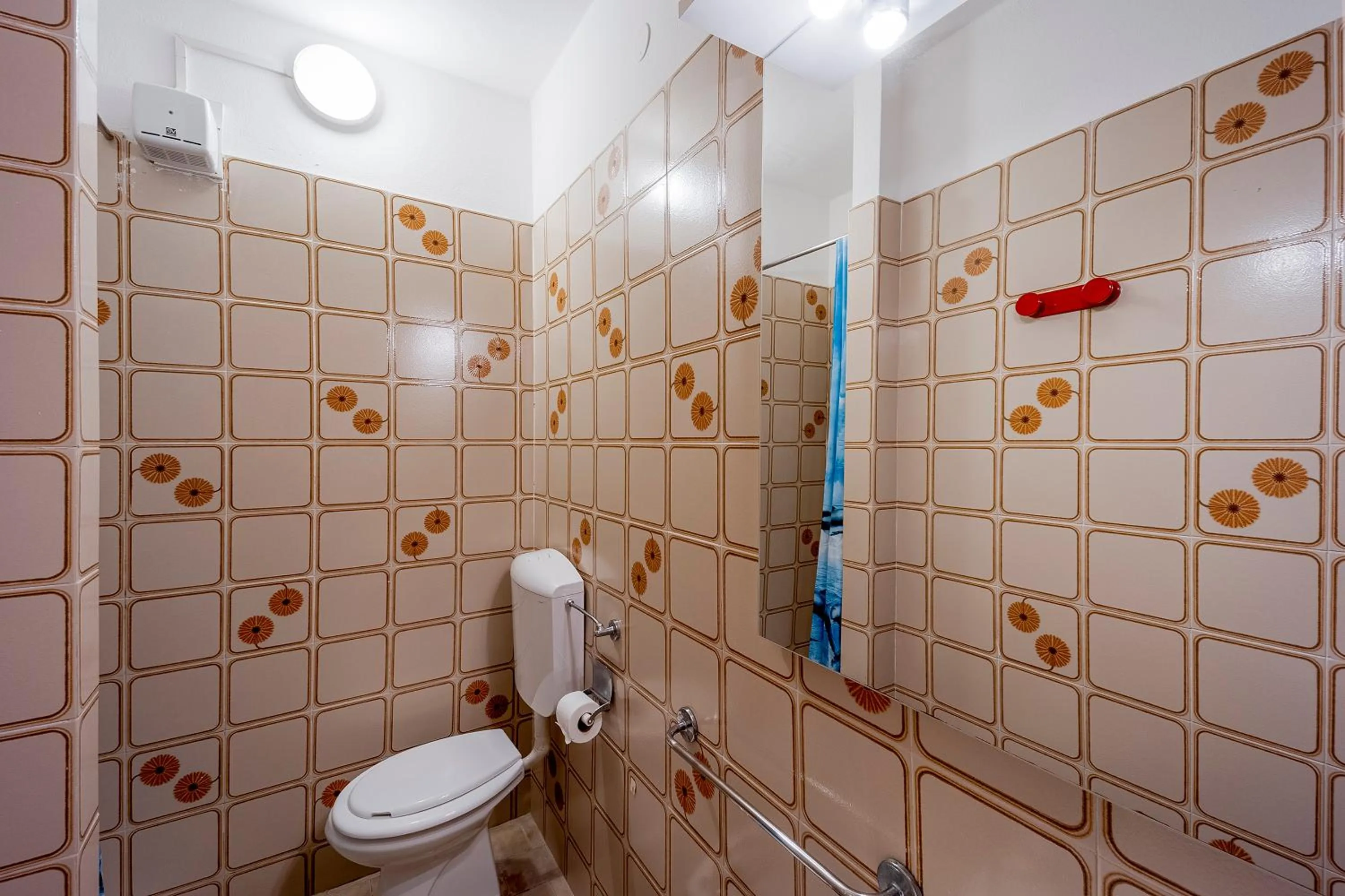 Bathroom in Loano Apartment Pool & Garden