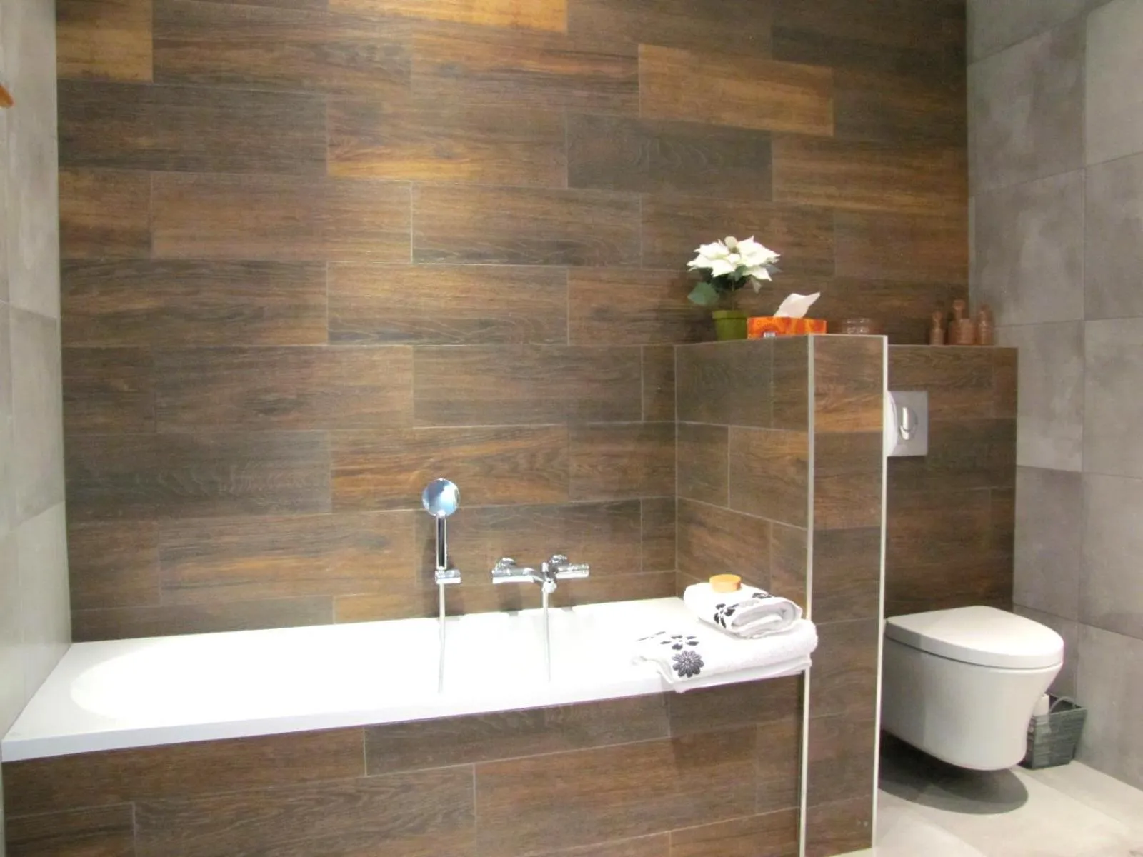 Shower in Le Clos des Roseaux