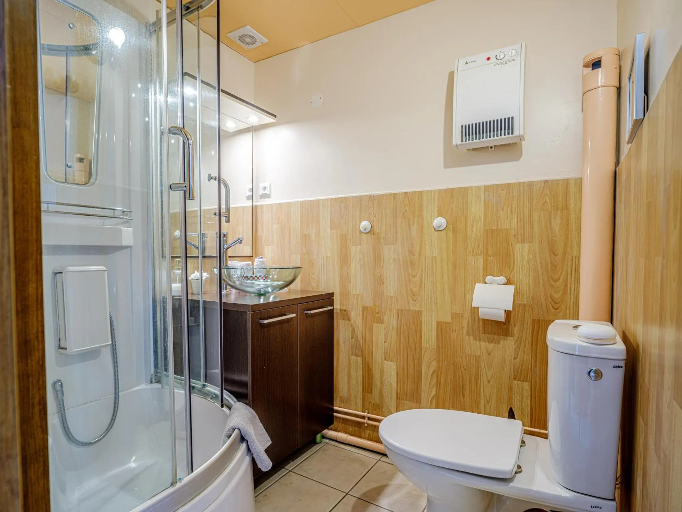 Bathroom in Clos du Bois Brard B&B