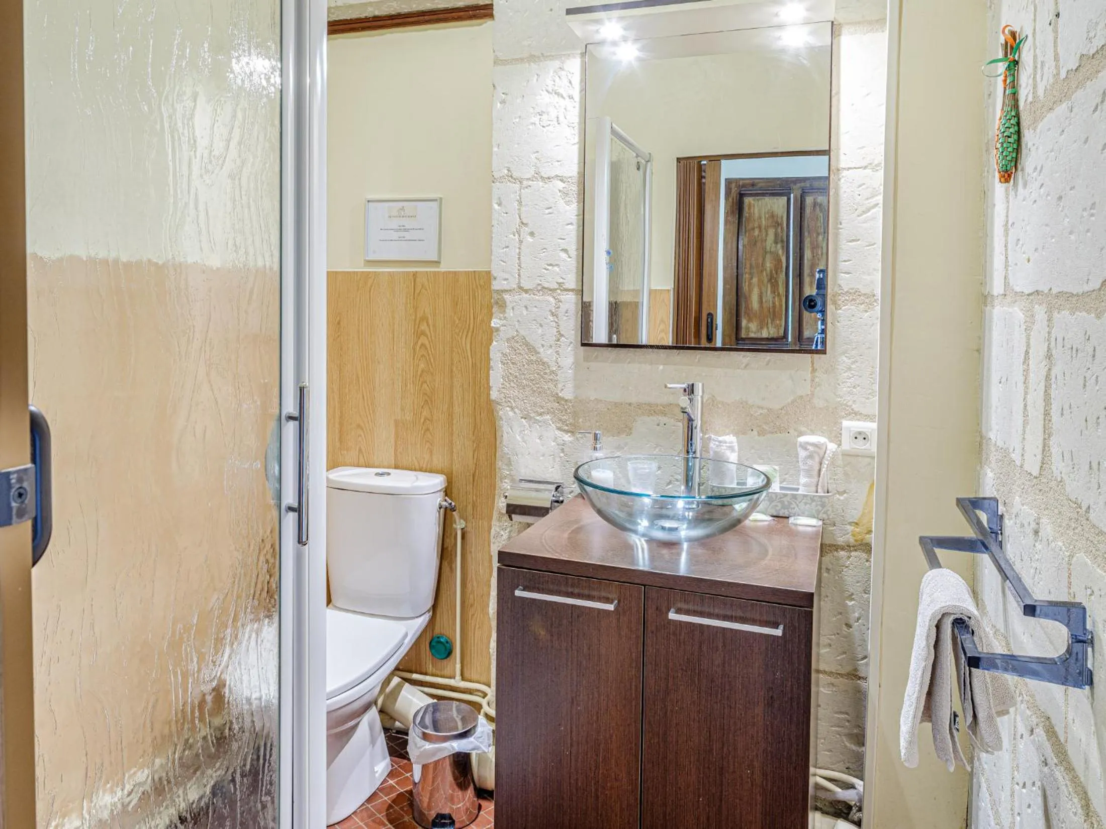 Bathroom in Clos du Bois Brard B&B