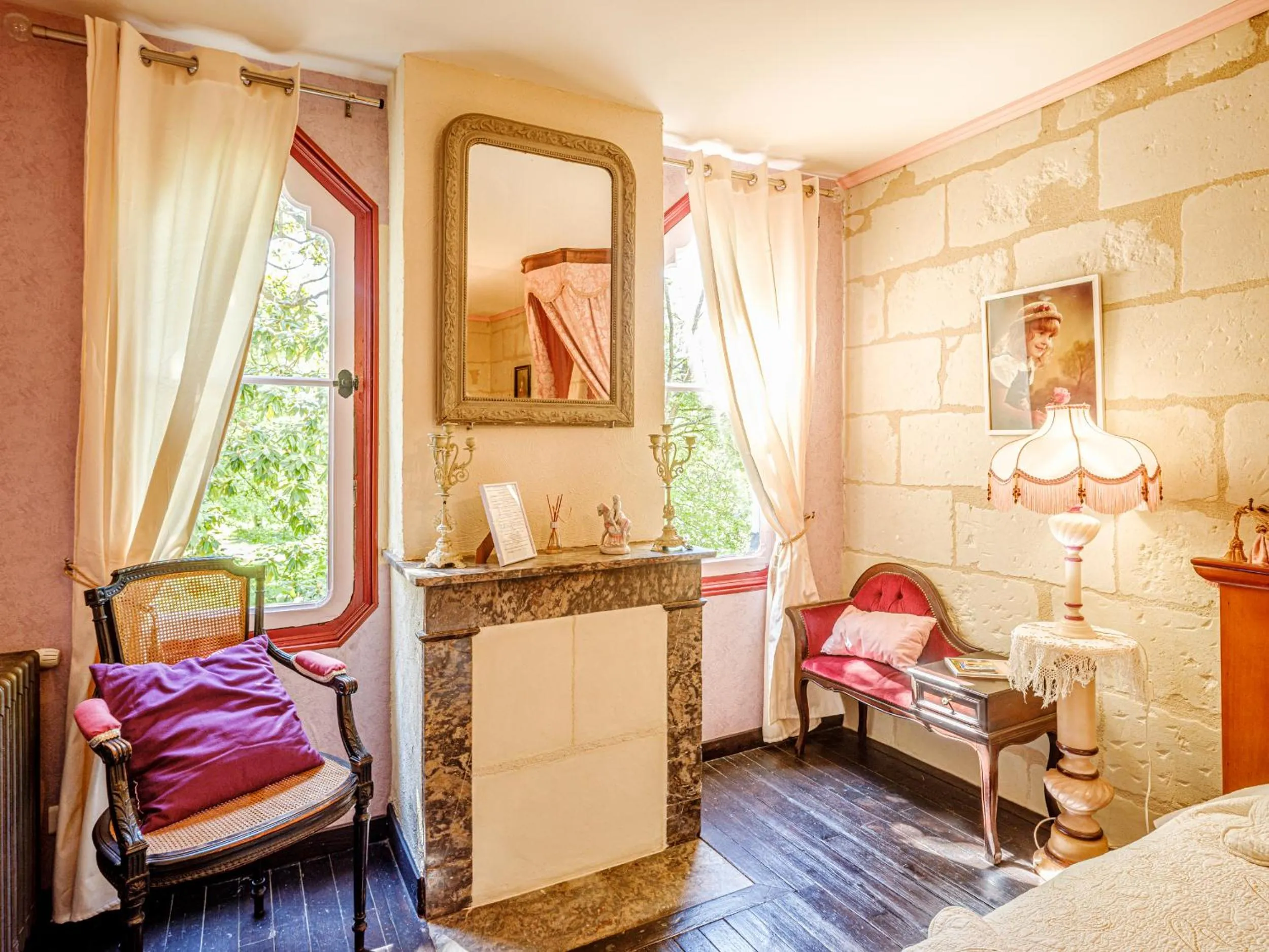 Photo of the whole room in Clos du Bois Brard B&B