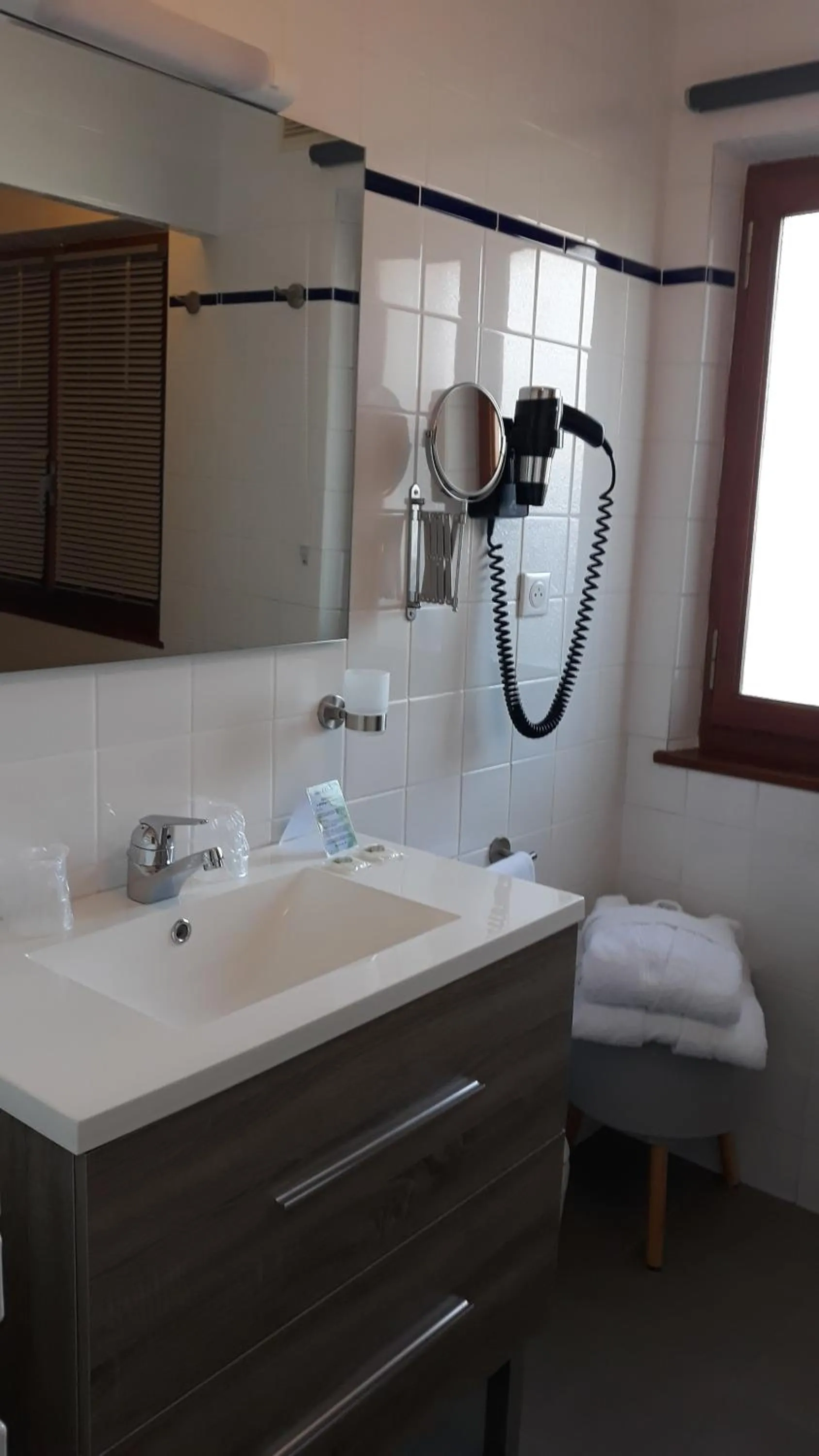 Bathroom in L'Oasis
