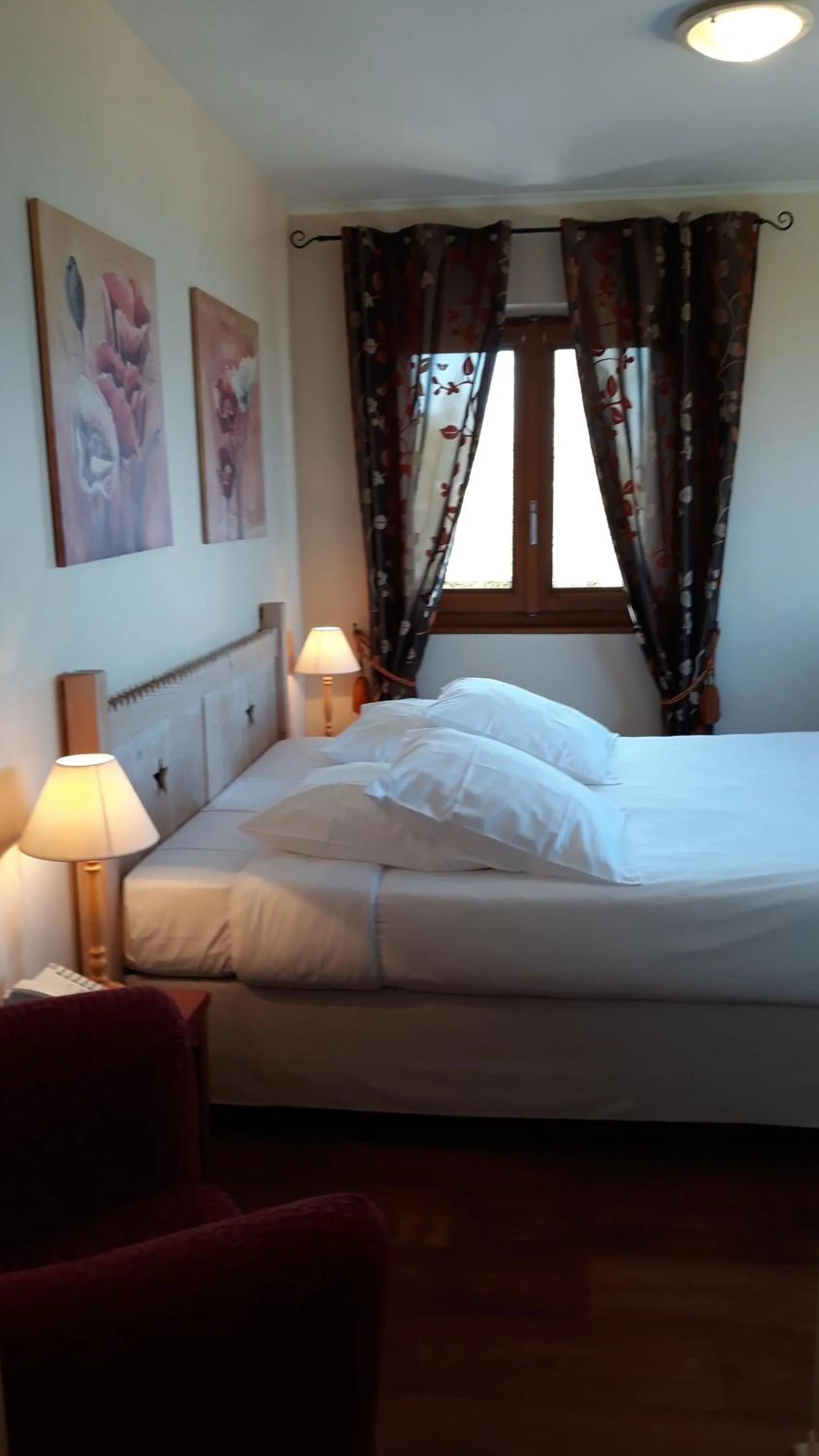 Bed in L'Oasis