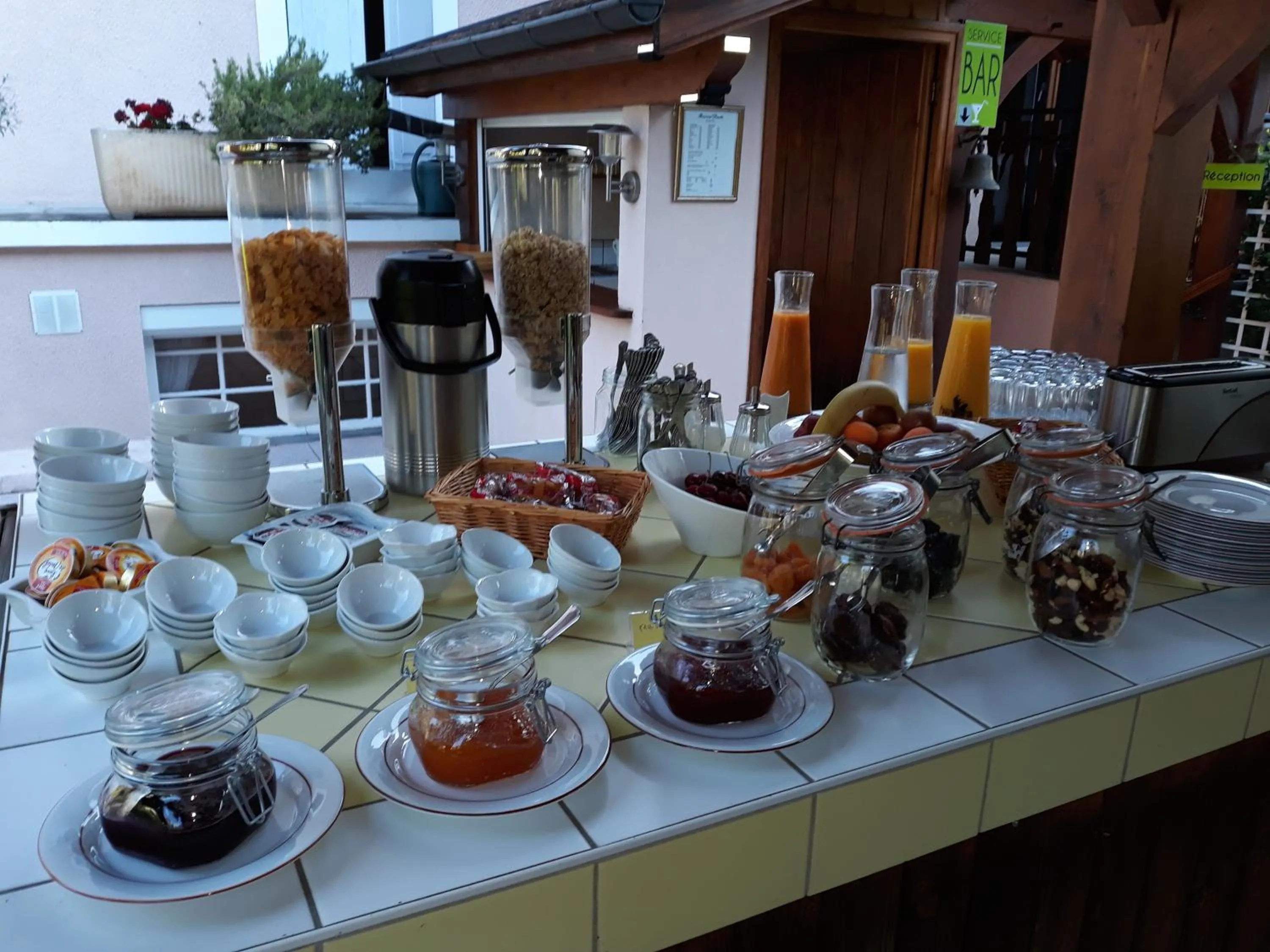 Food and drinks in L'Oasis