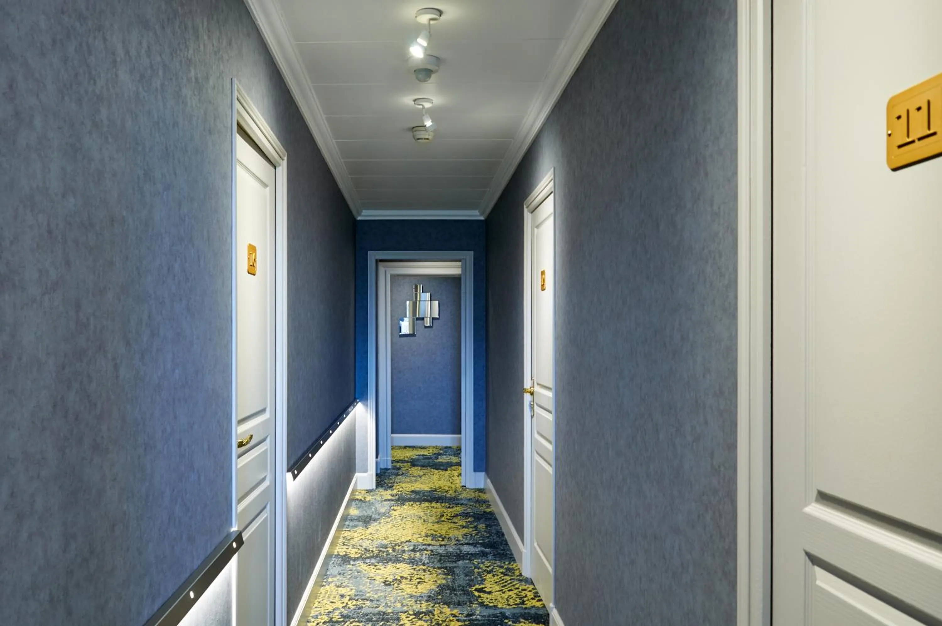 Property building in Le Clos De Bourgogne