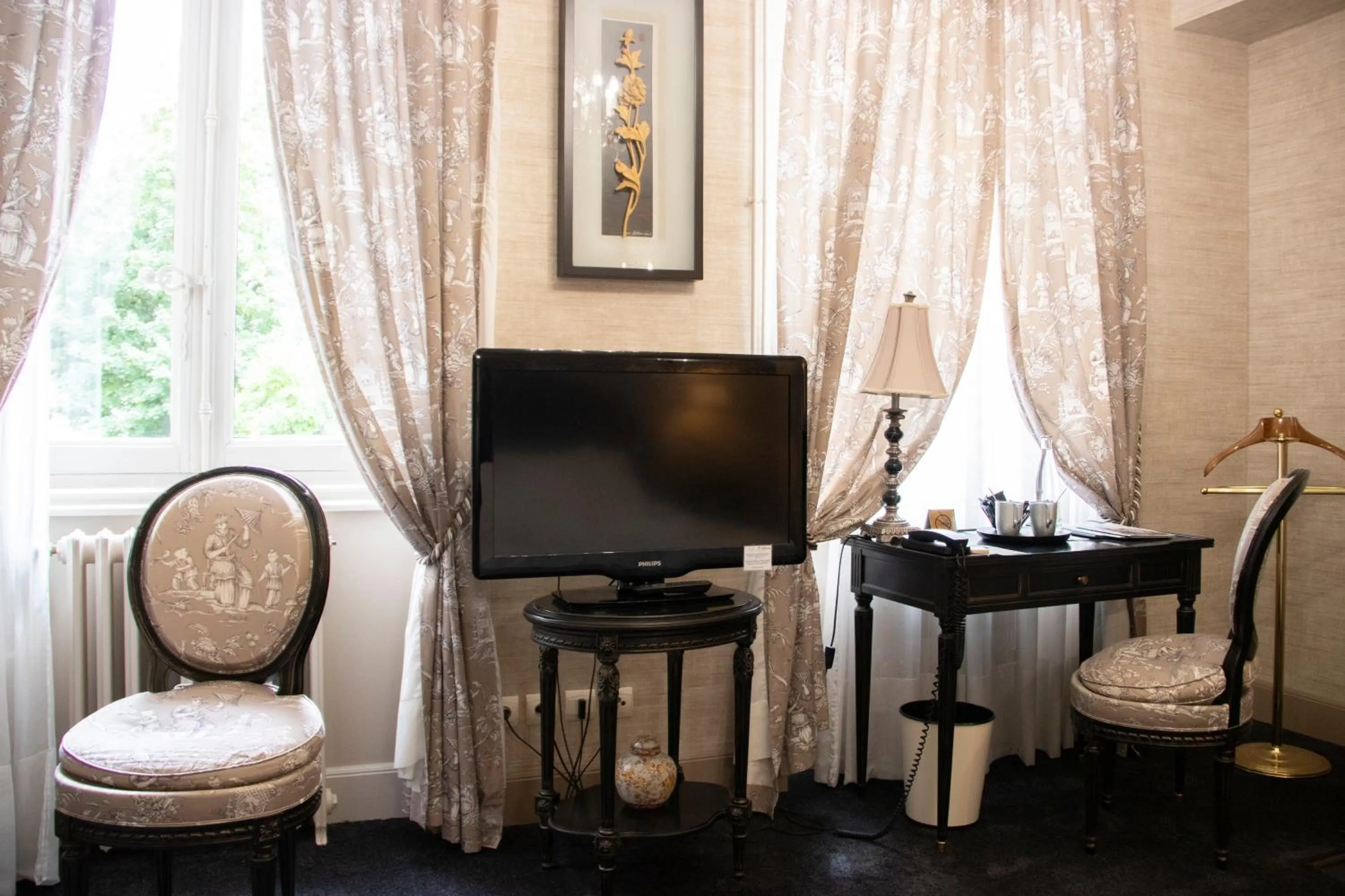 fireplace in Le Clos De Bourgogne