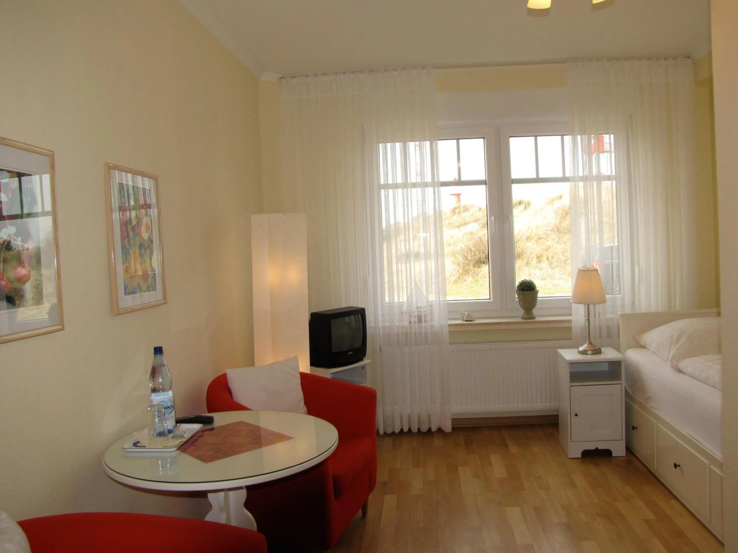 Day, Bed in Strandhotel-Najade