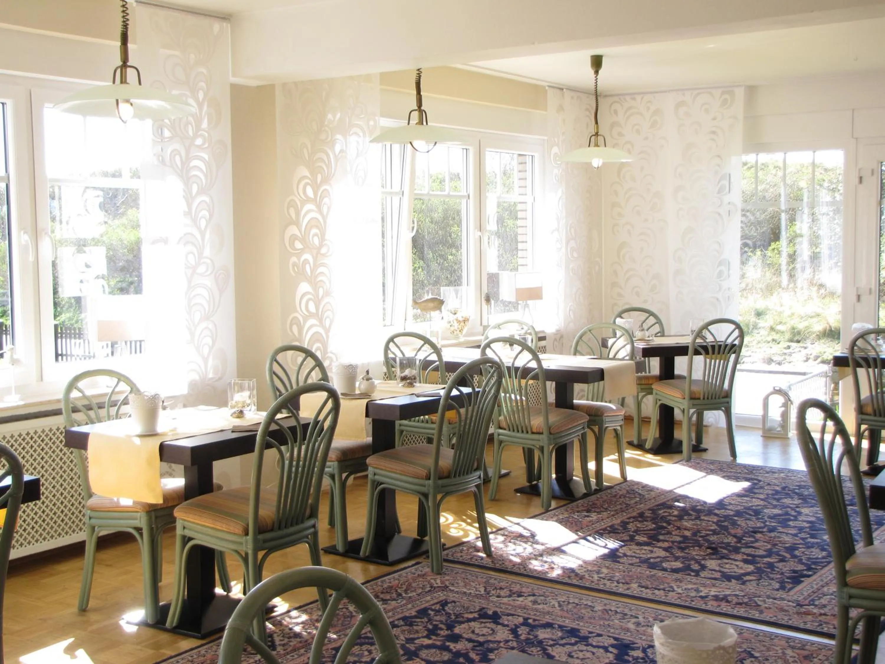 Restaurant/places to eat in Strandhotel-Najade