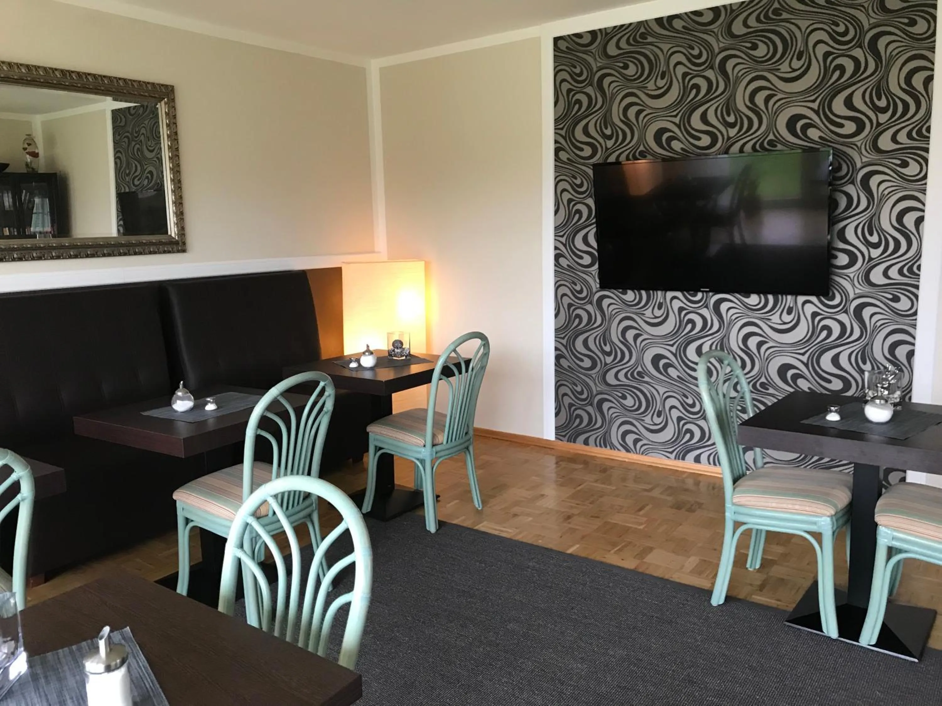 Restaurant/places to eat in Strandhotel-Najade
