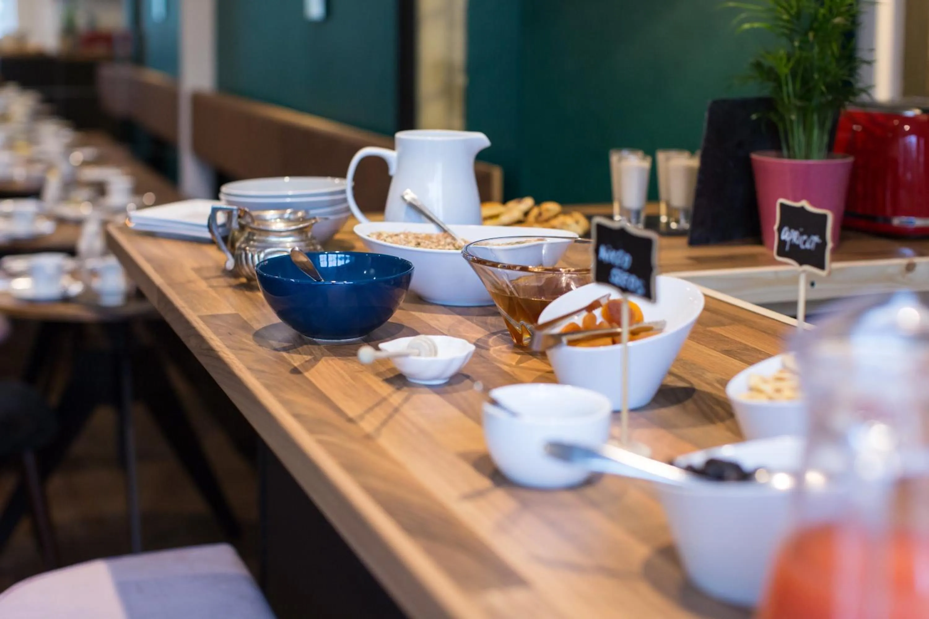 Breakfast in Limestone Hotel