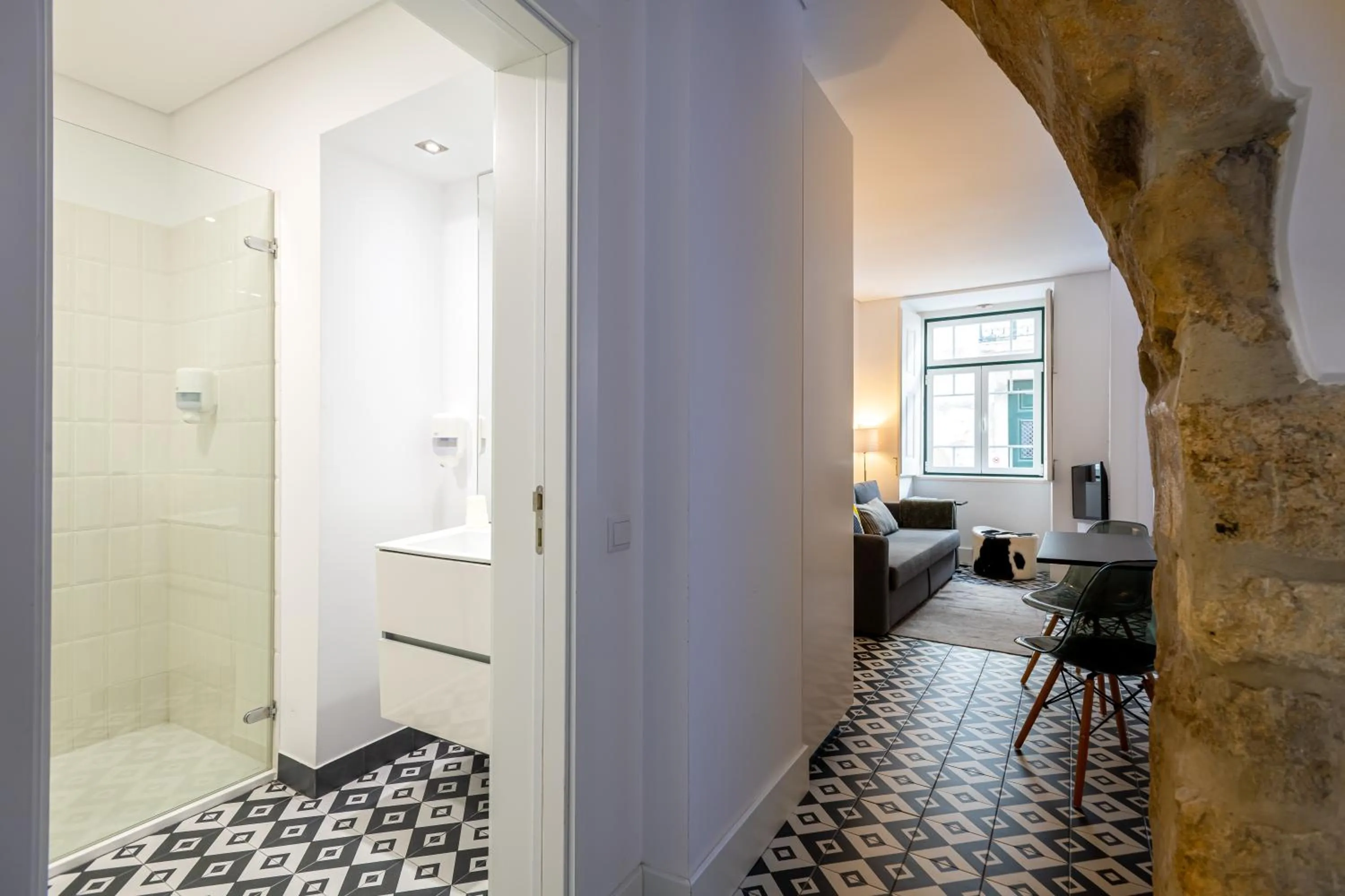 Shower in Villa Graça -Hostels and Apartments