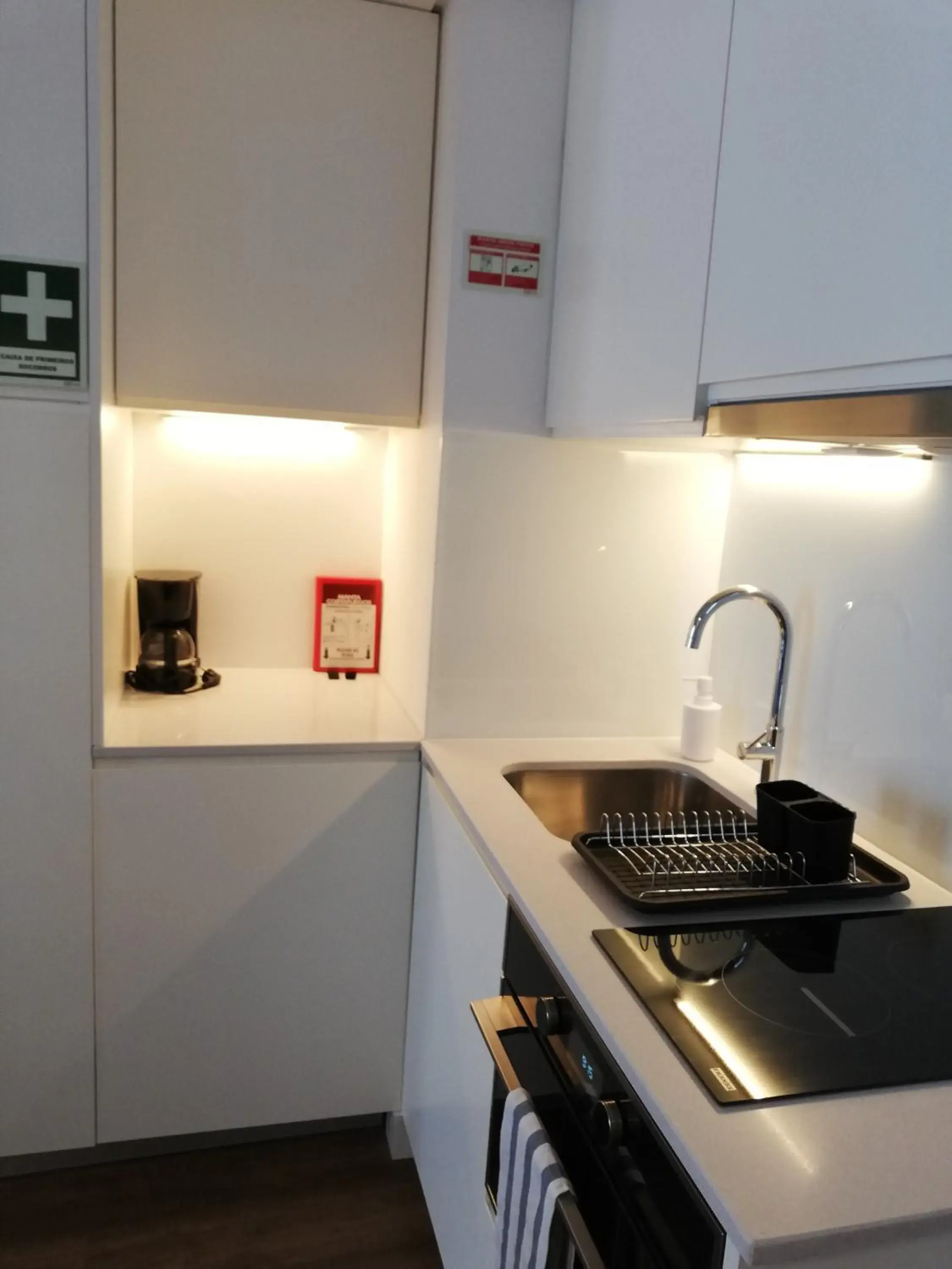 Two-Bedroom Apartment (1 Mezzanine) in Villa Graça -Hostels and Apartments Two-Bedroom Apartment (1 Mezzanine) in Villa Graça -Hostels and Apartments