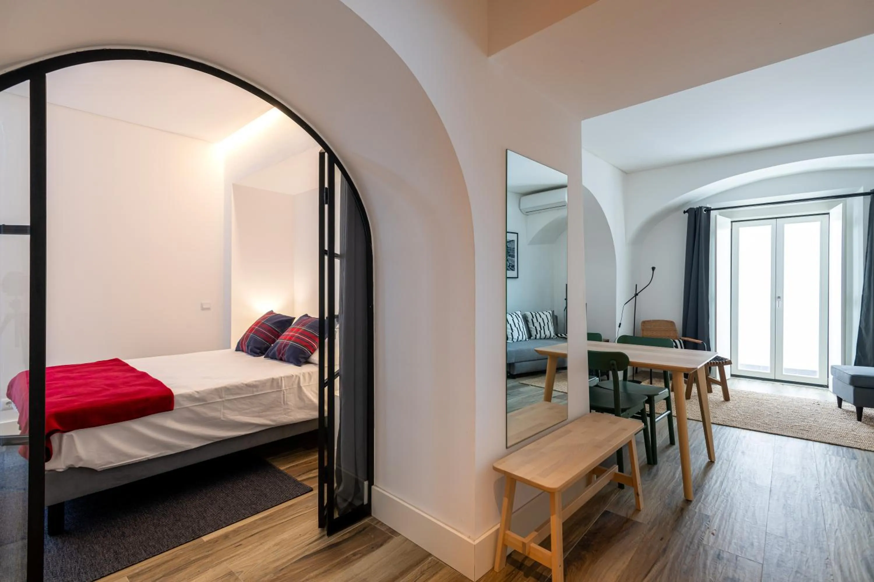 Kitchen or kitchenette, Bed in Villa Graça -Hostels and Apartments