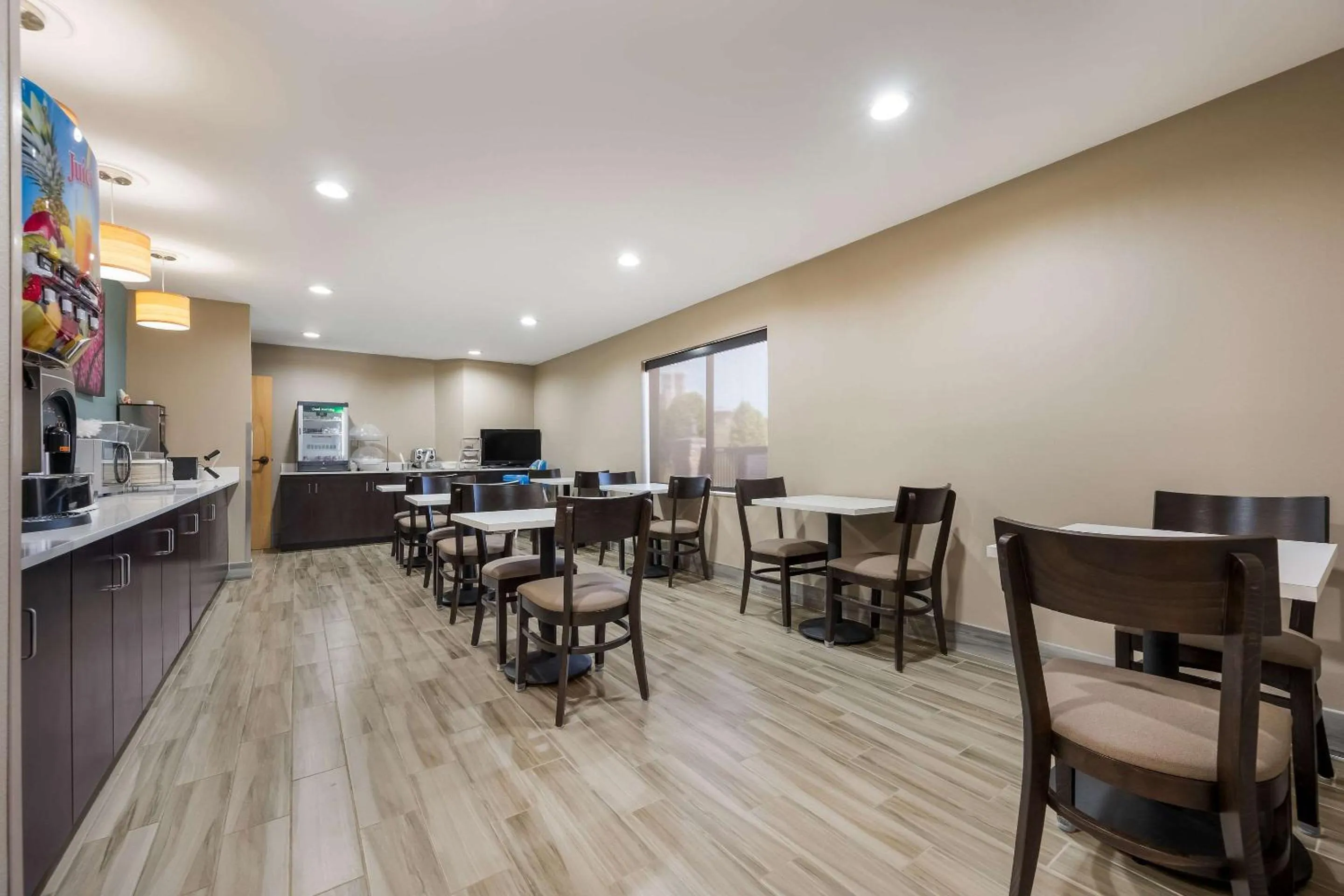 Breakfast in Sleep Inn & Suites Cullman I-65 exit 310