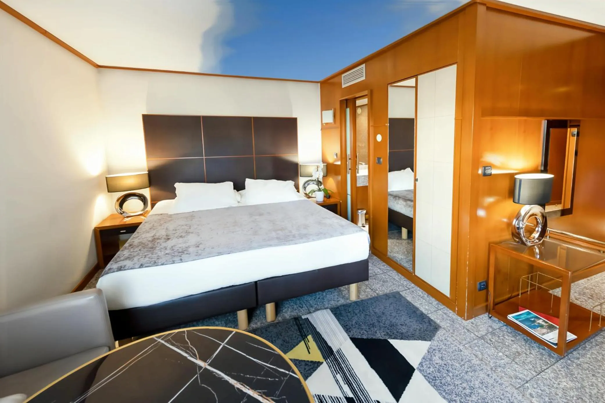 Photo of the whole room, Bed in Goldstar Apartments & Suites