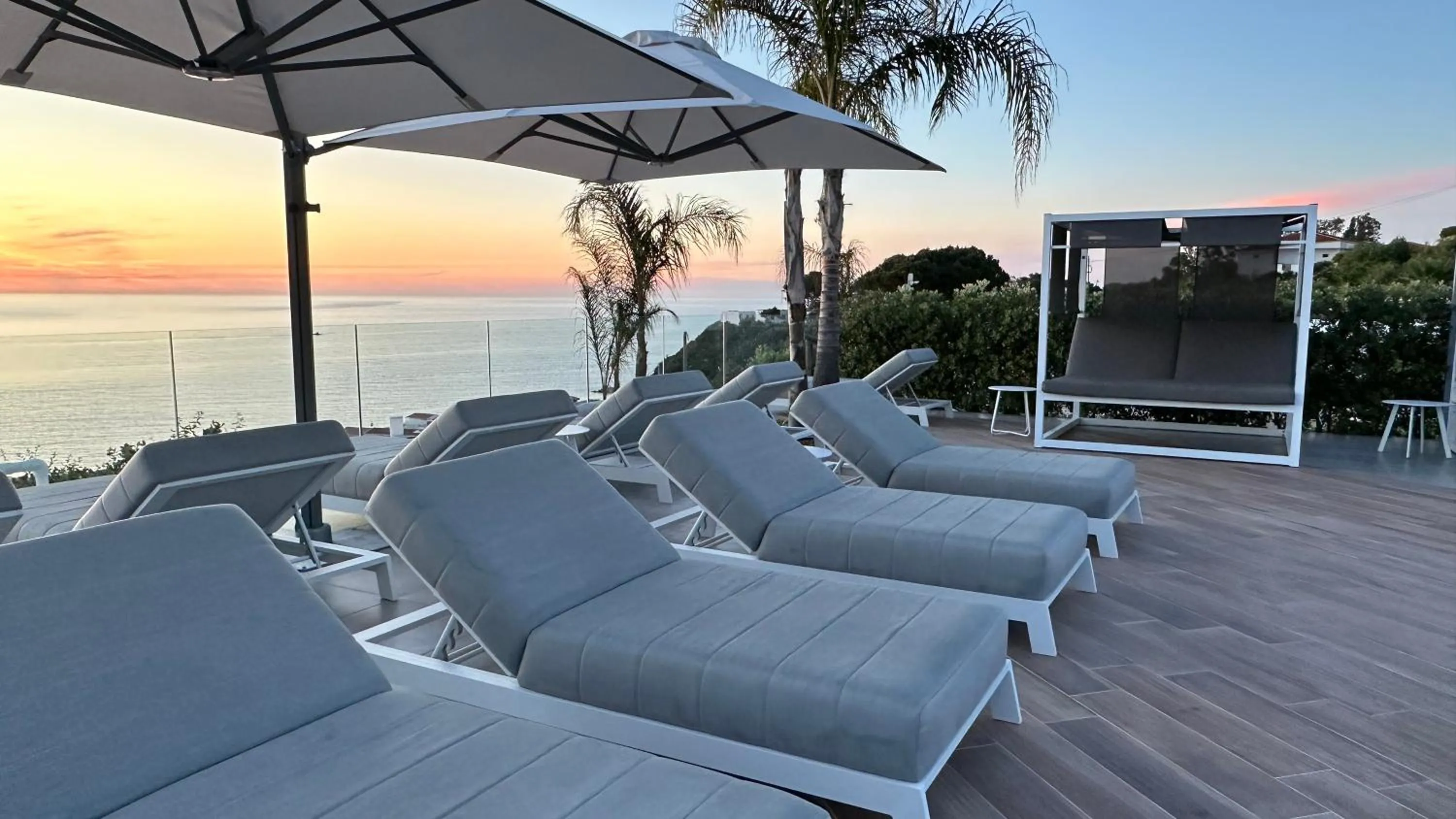 Swimming pool in Midenza Seaside & Nature Retreat