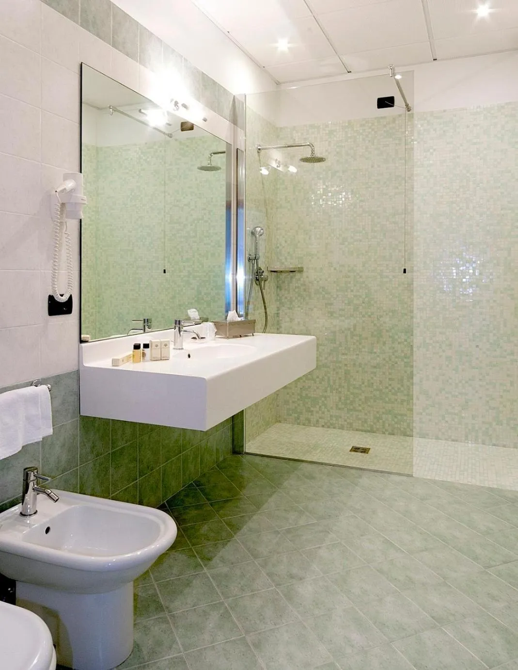 Bathroom in Hotel Bauer & Sporting