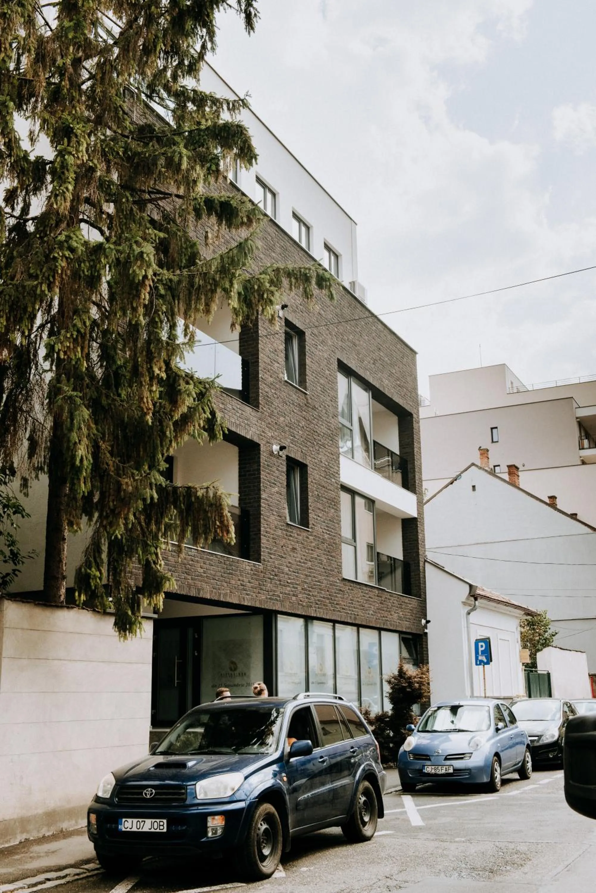 Facade/entrance in ZEN Central Apartments