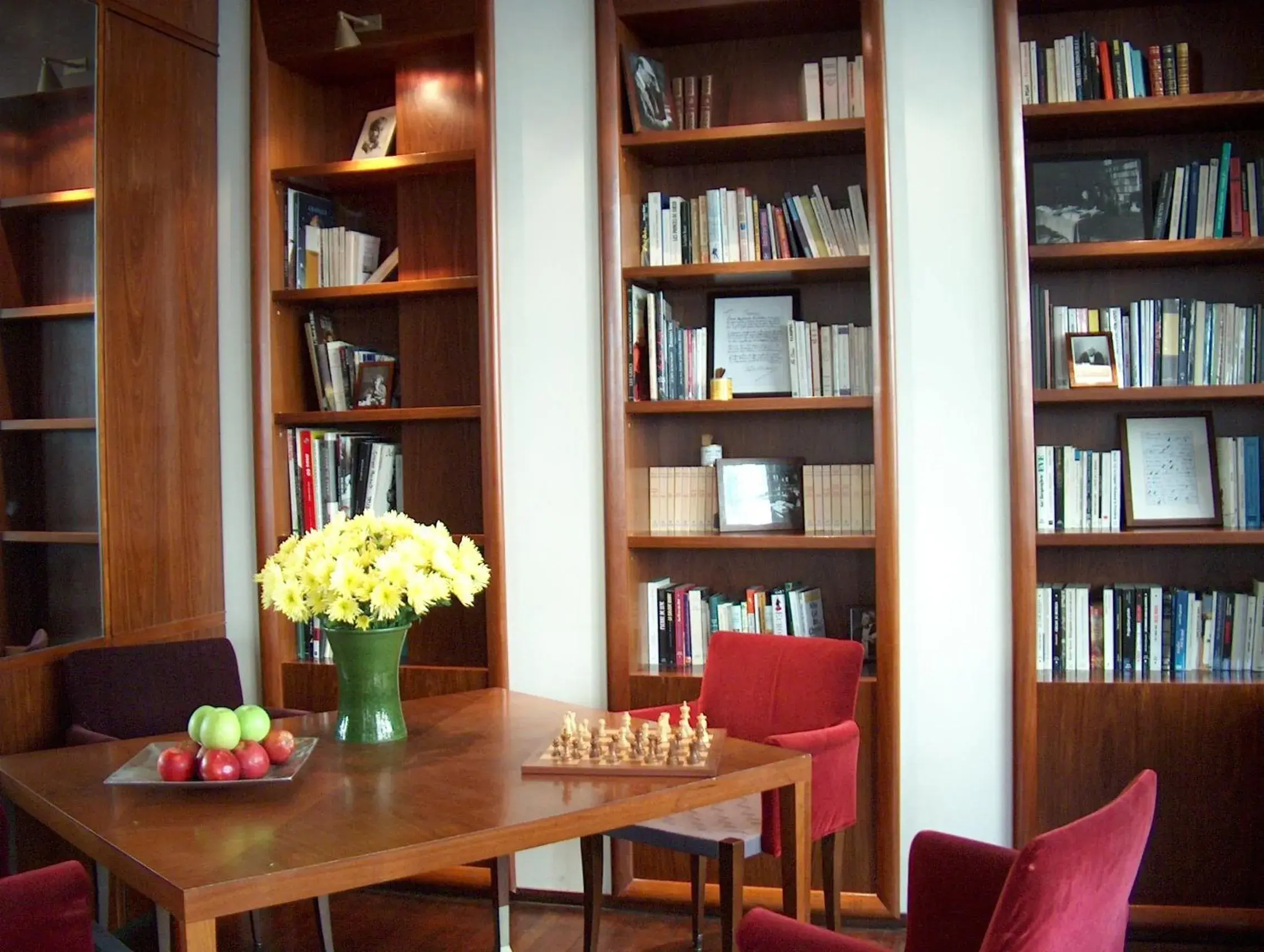 Lobby or reception in Hôtel Quartier Latin Lobby or reception in Hôtel Quartier Latin