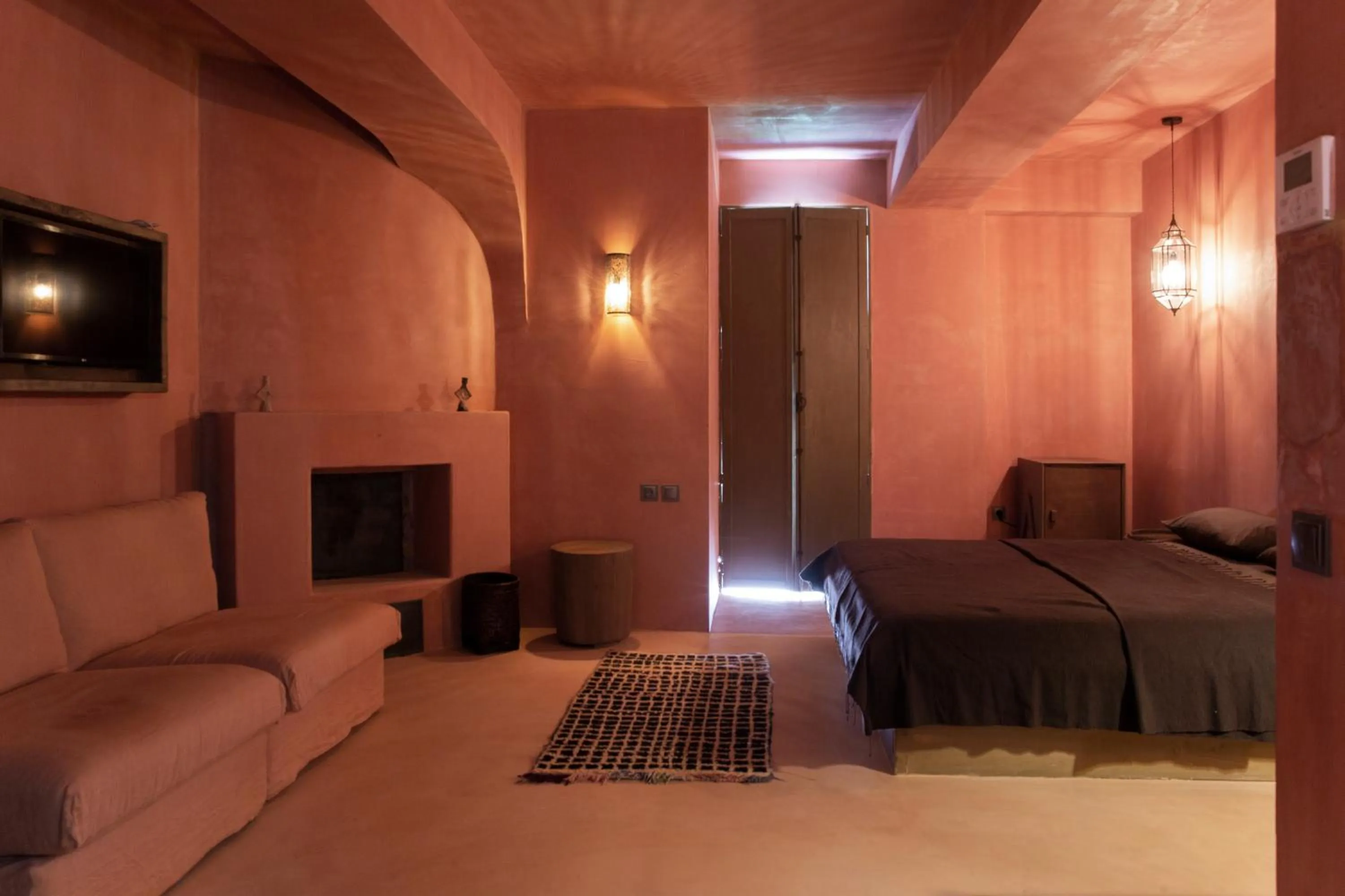 Living room, Bed in Life Gallery Hotel & Spa