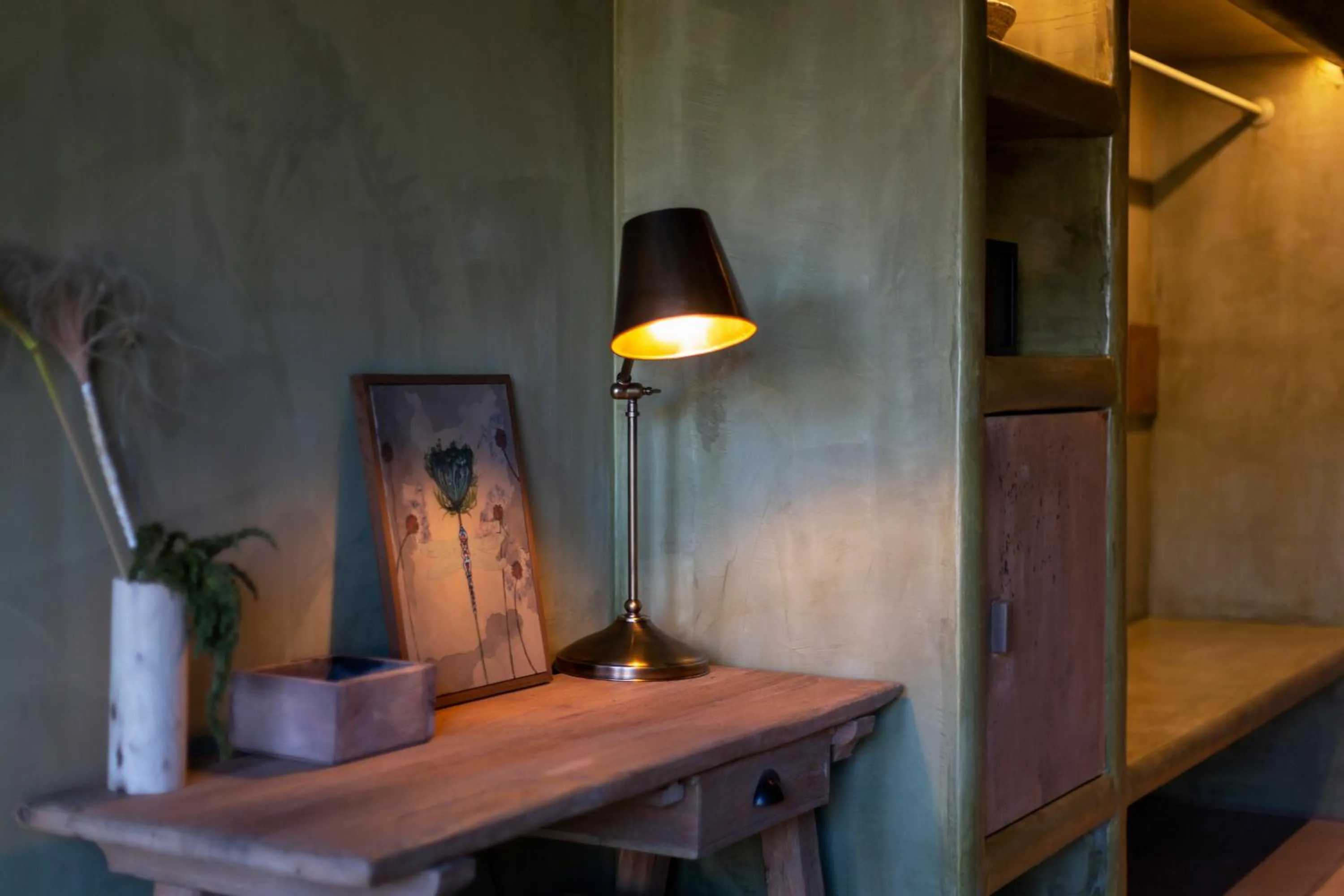 wardrobe in Life Gallery Hotel & Spa