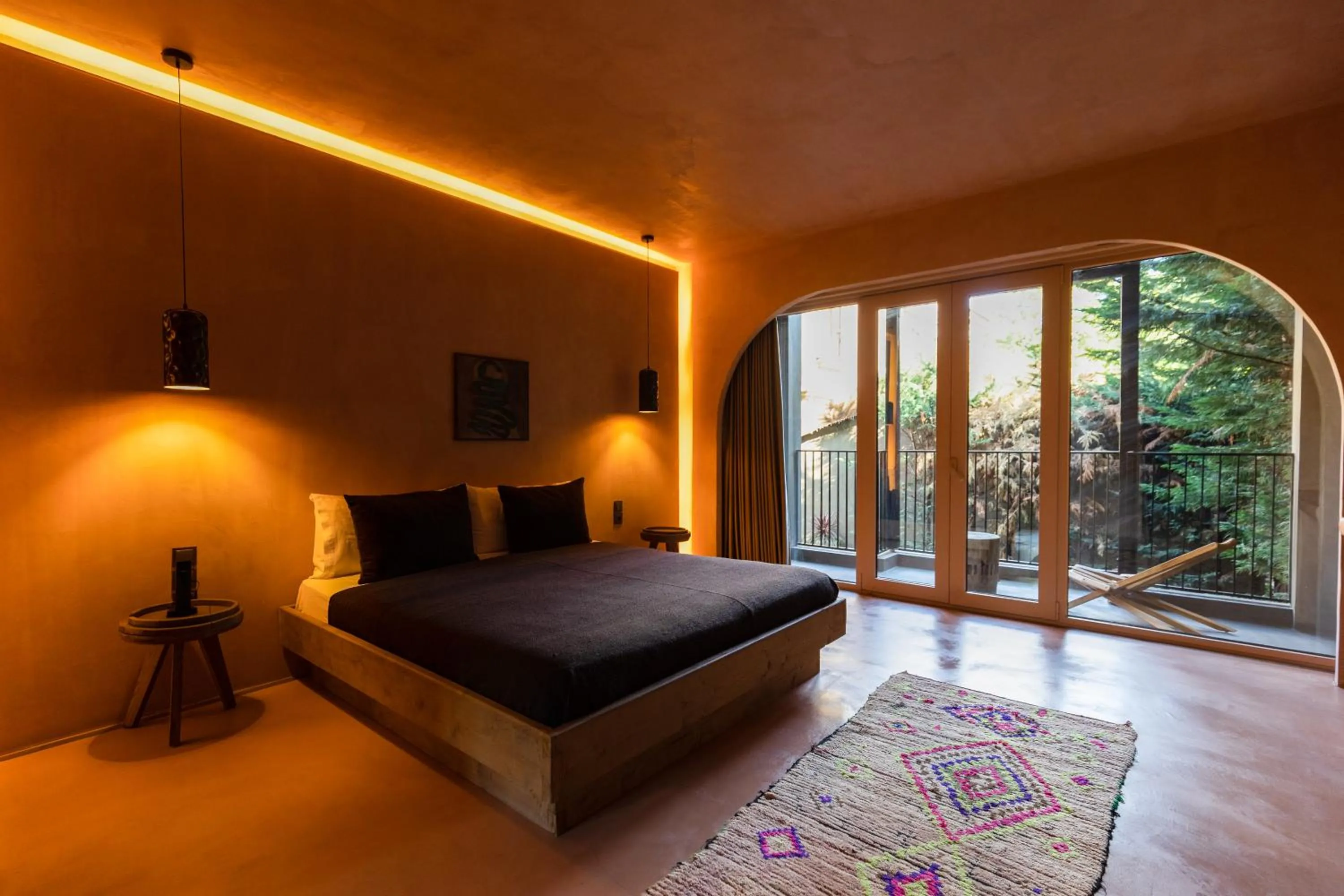 Photo of the whole room, Bed in Life Gallery Hotel & Spa