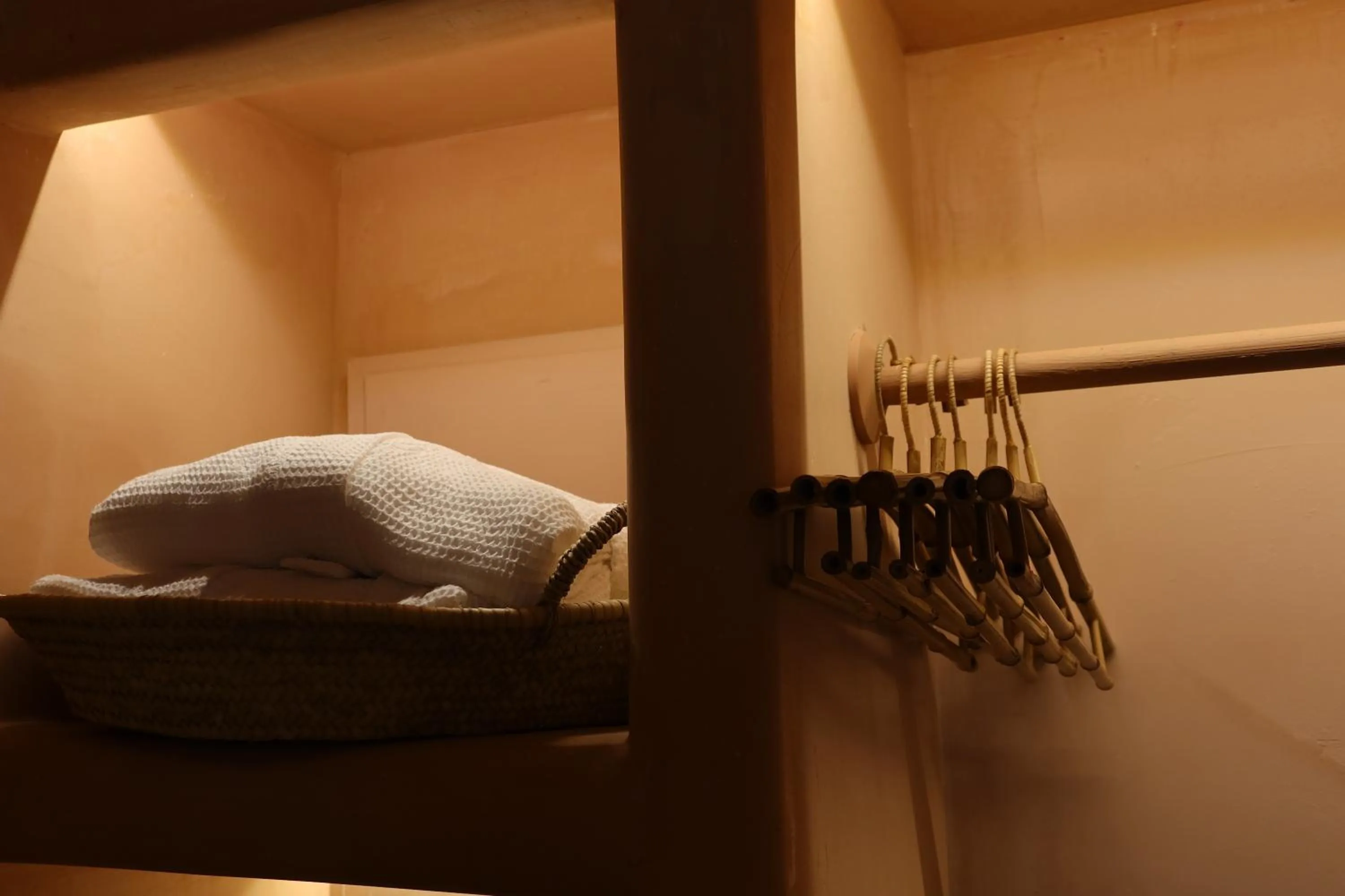 wardrobe in Life Gallery Hotel & Spa