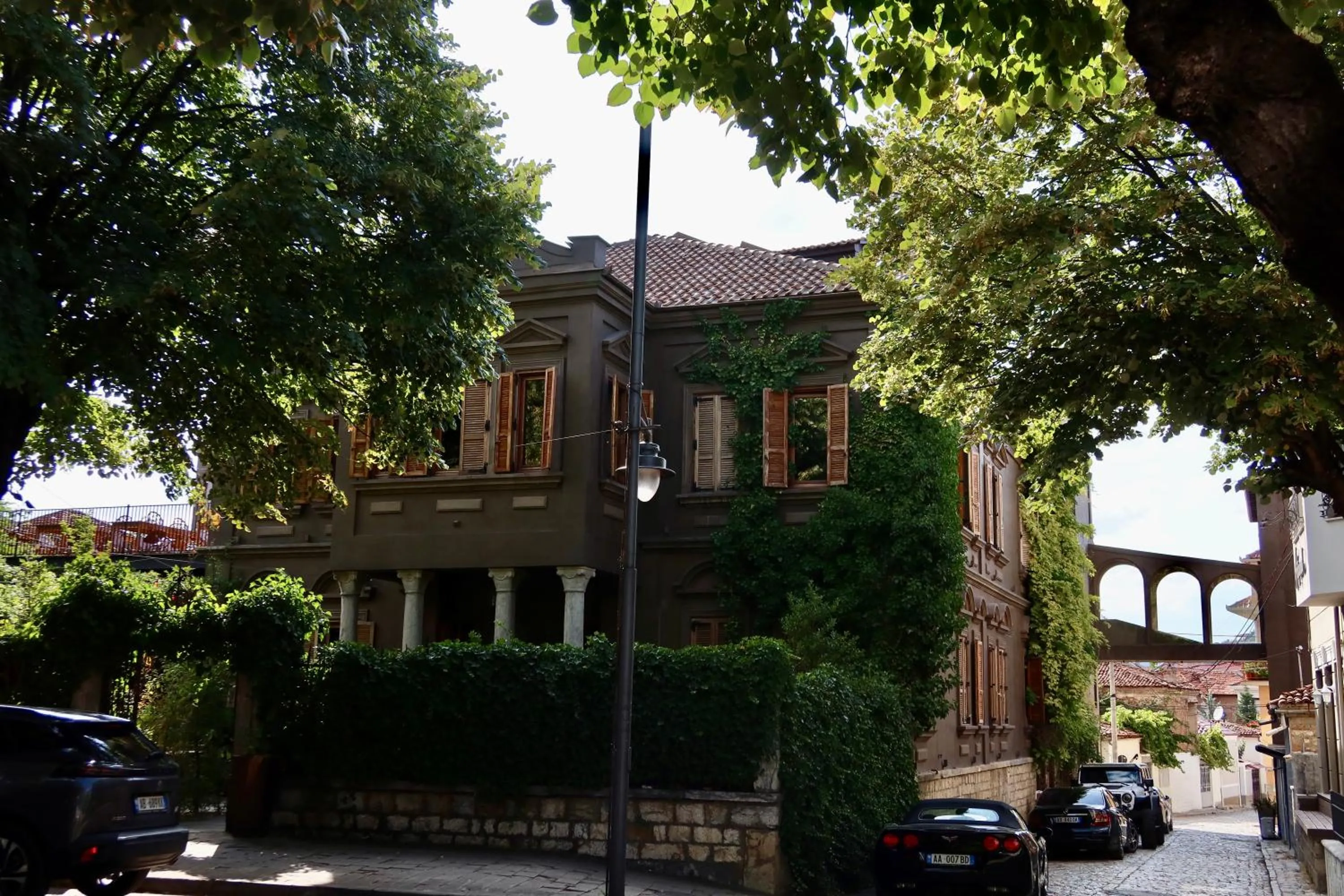 Life Gallery Hotel & Spa